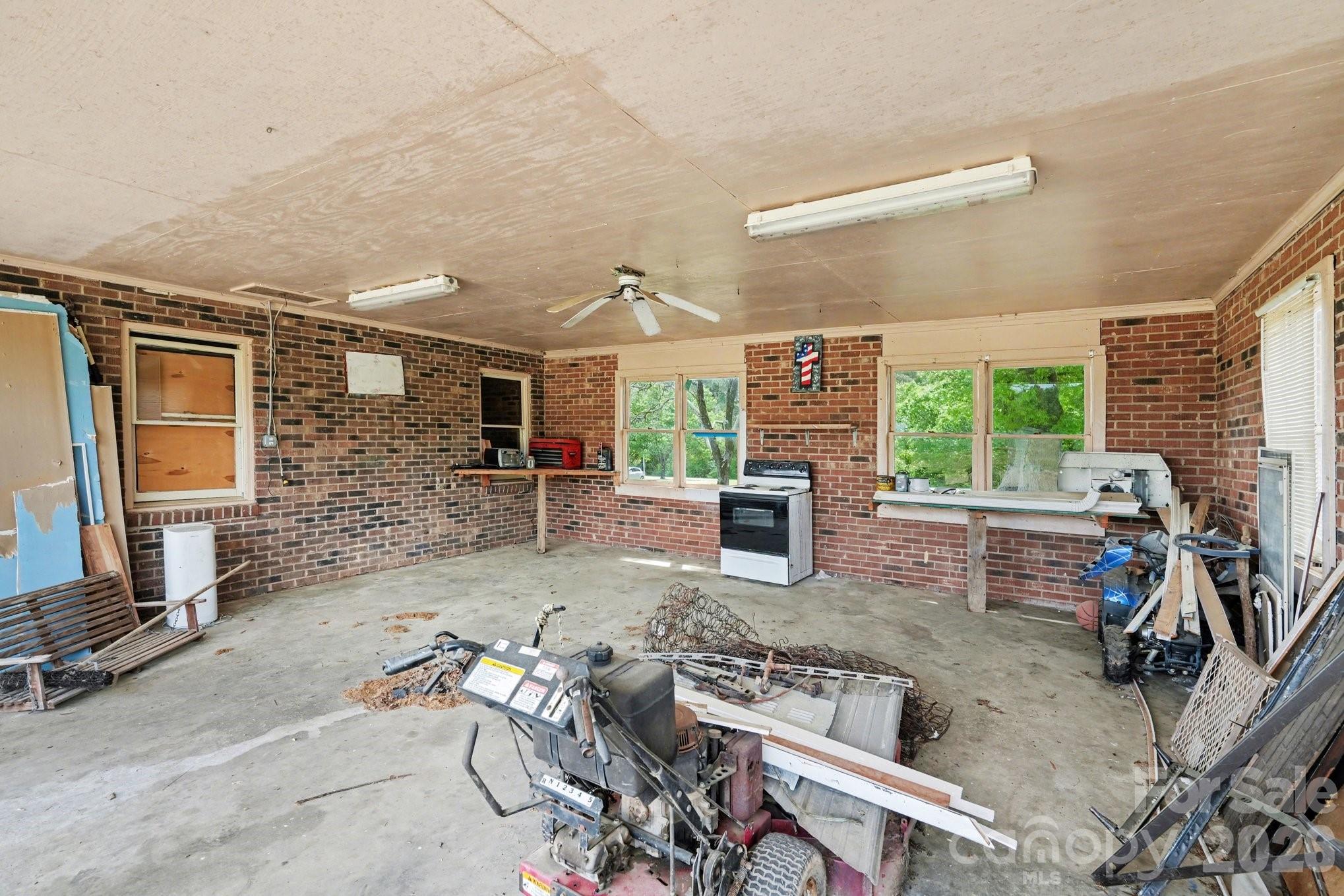 8340 Plank Road Property Photo 28