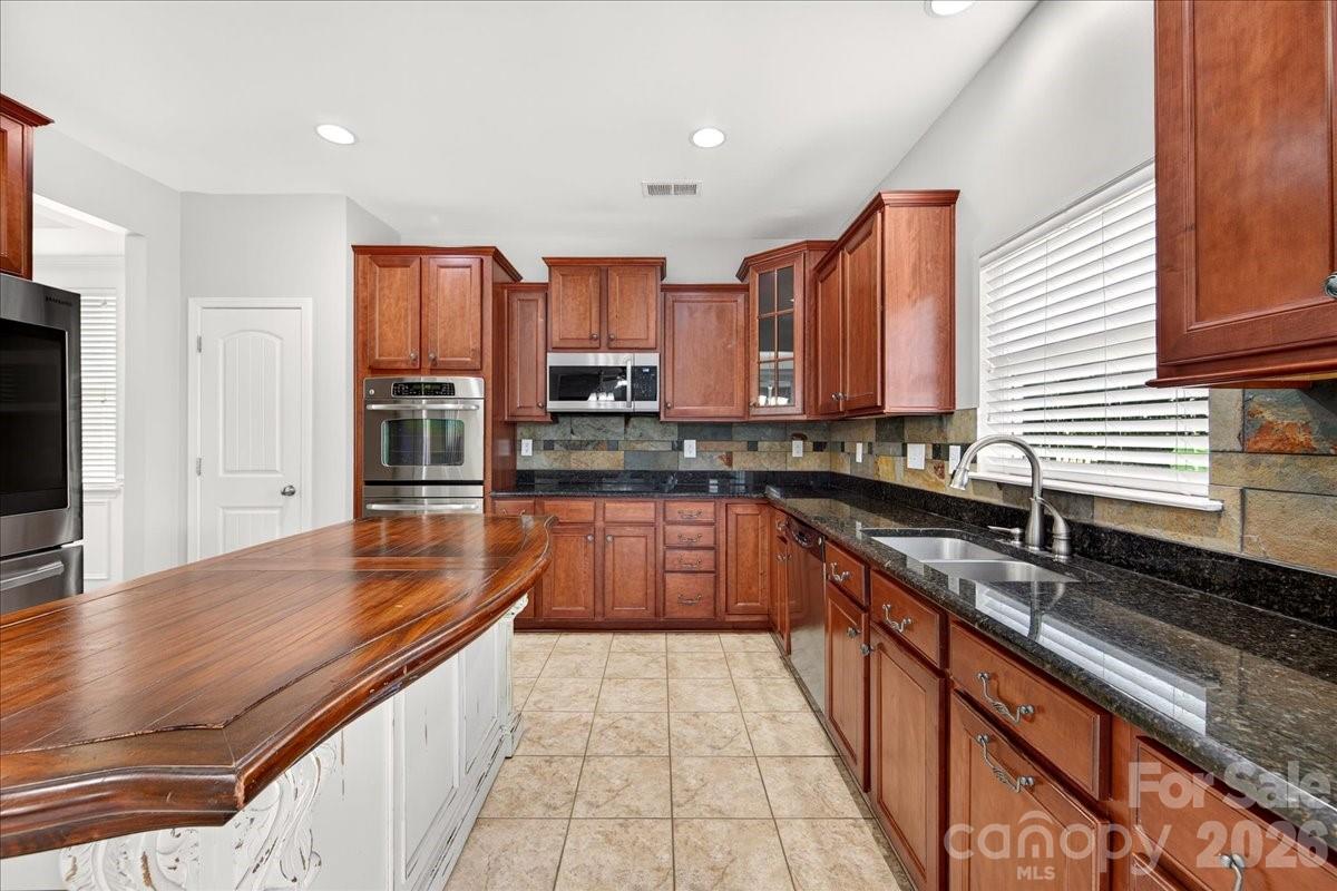 1560 Duckhorn Street Property Photo 10