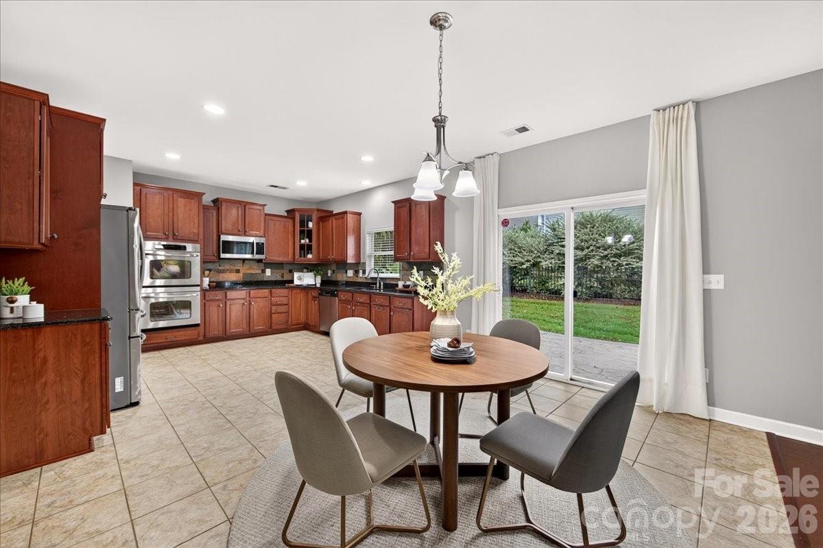 1560 Duckhorn Street Property Photo 12