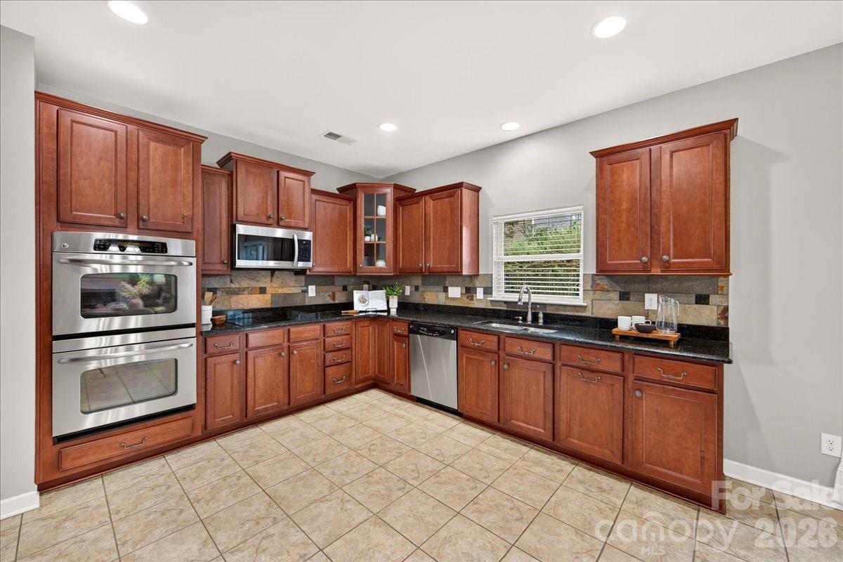 1560 Duckhorn Street Property Photo 14