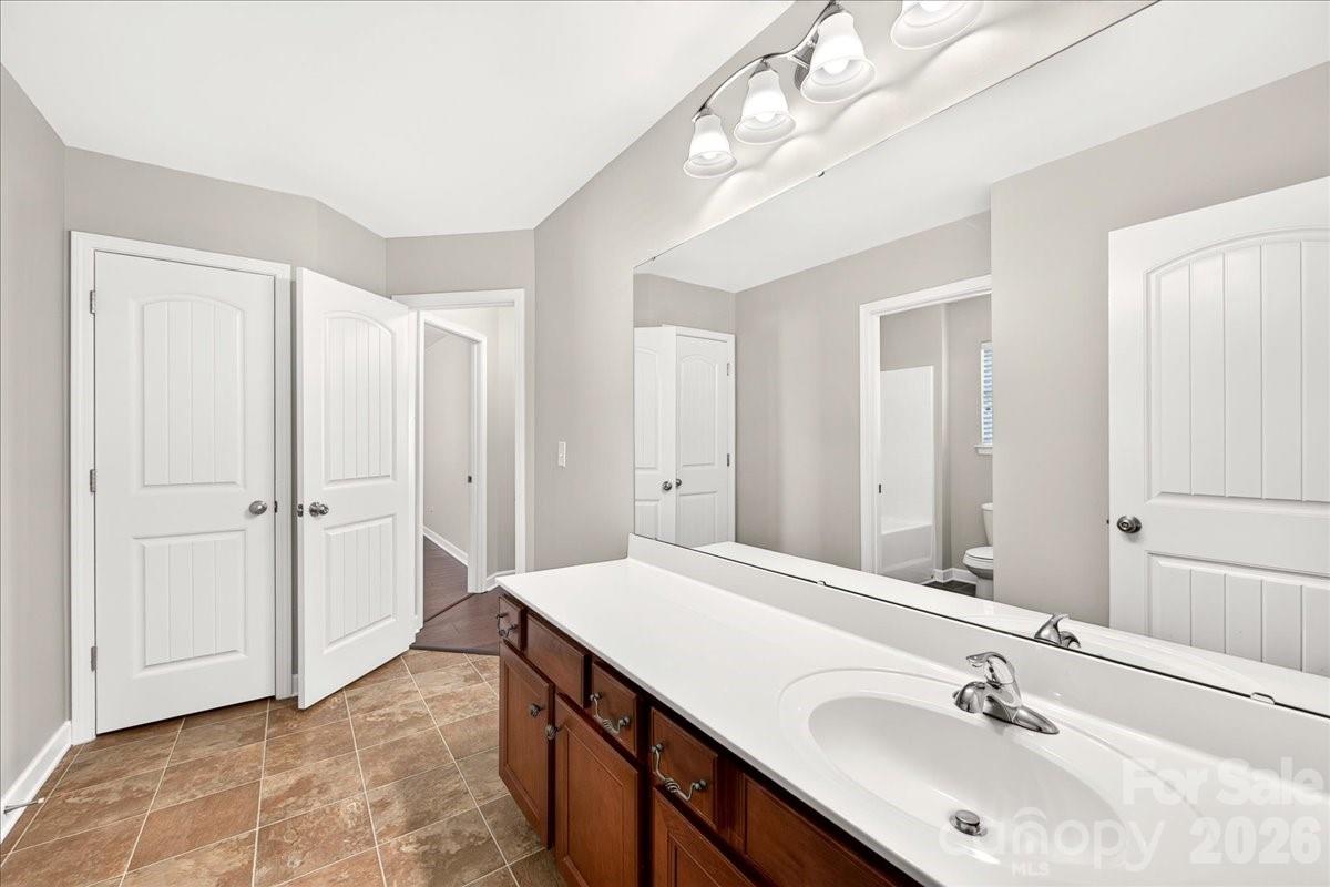 1560 Duckhorn Street Property Photo 29