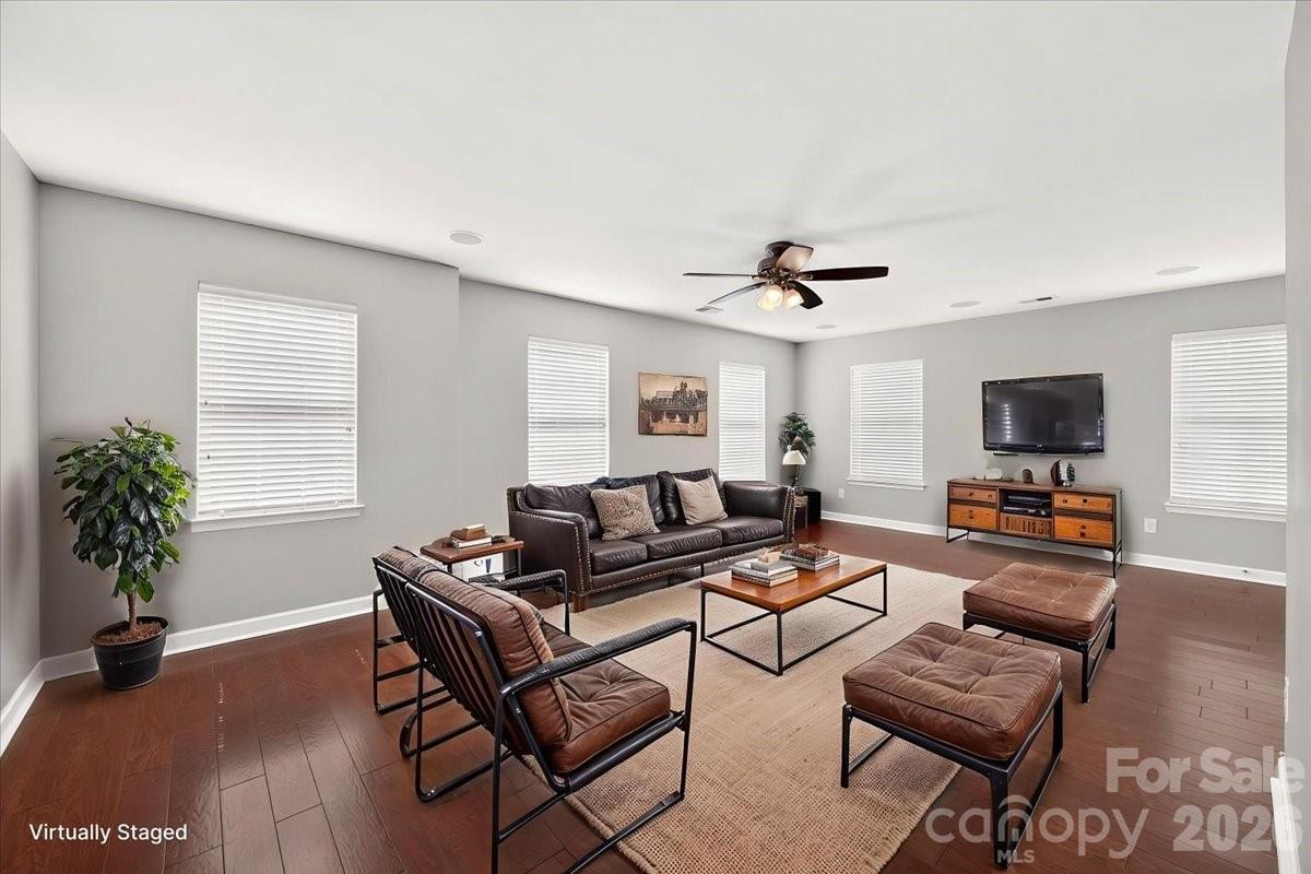 1560 Duckhorn Street Property Photo 37