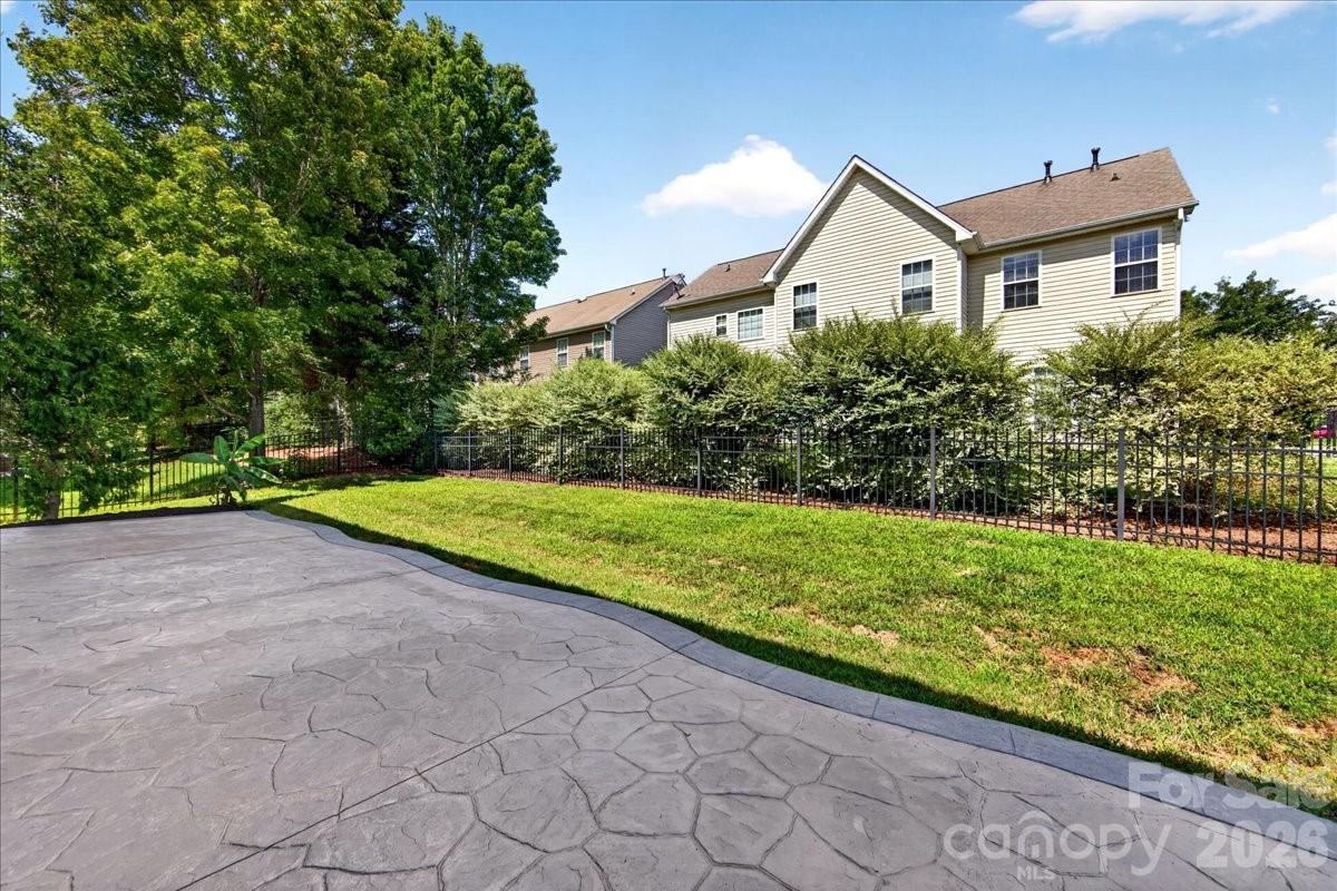 1560 Duckhorn Street Property Photo 40