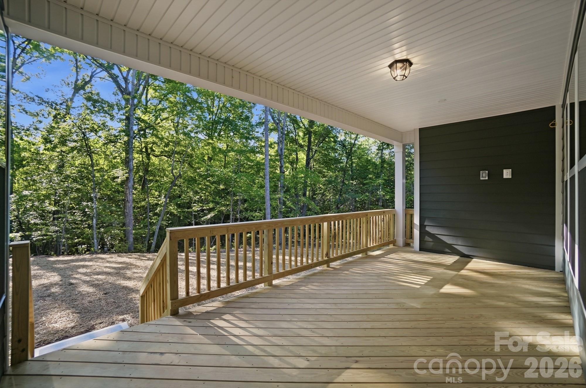5112 Kings Pinnacle Drive Property Photo 15