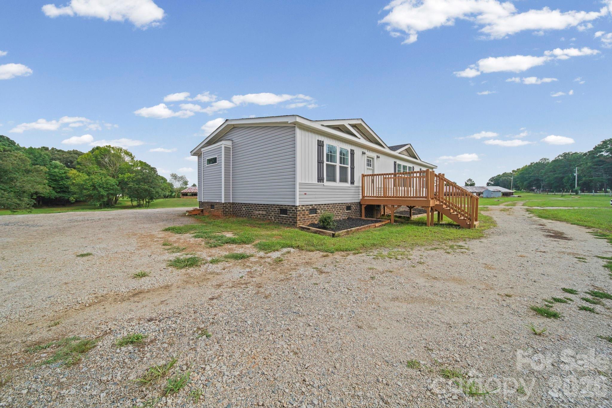 6311 Old Pageland Marshville Road Property Photo 3