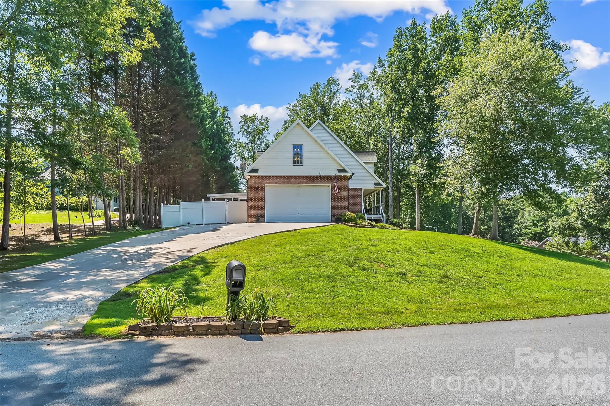 313 Springwood Drive Property Photo 33