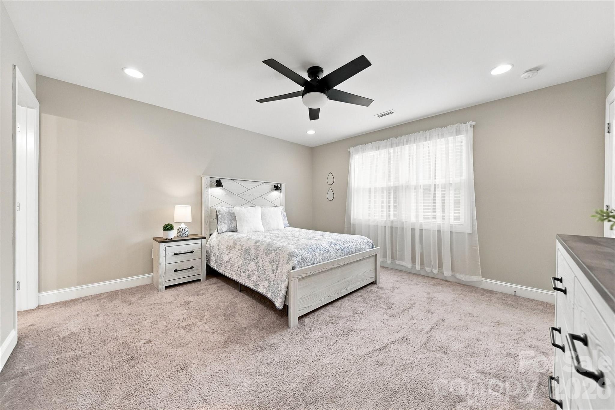 5810 Dwayne Starnes Drive Property Photo 20
