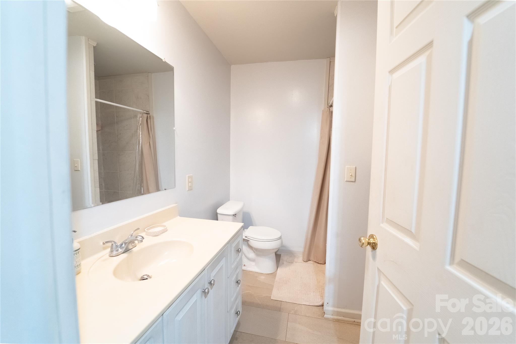 242 Whitewater Road Property Photo 7