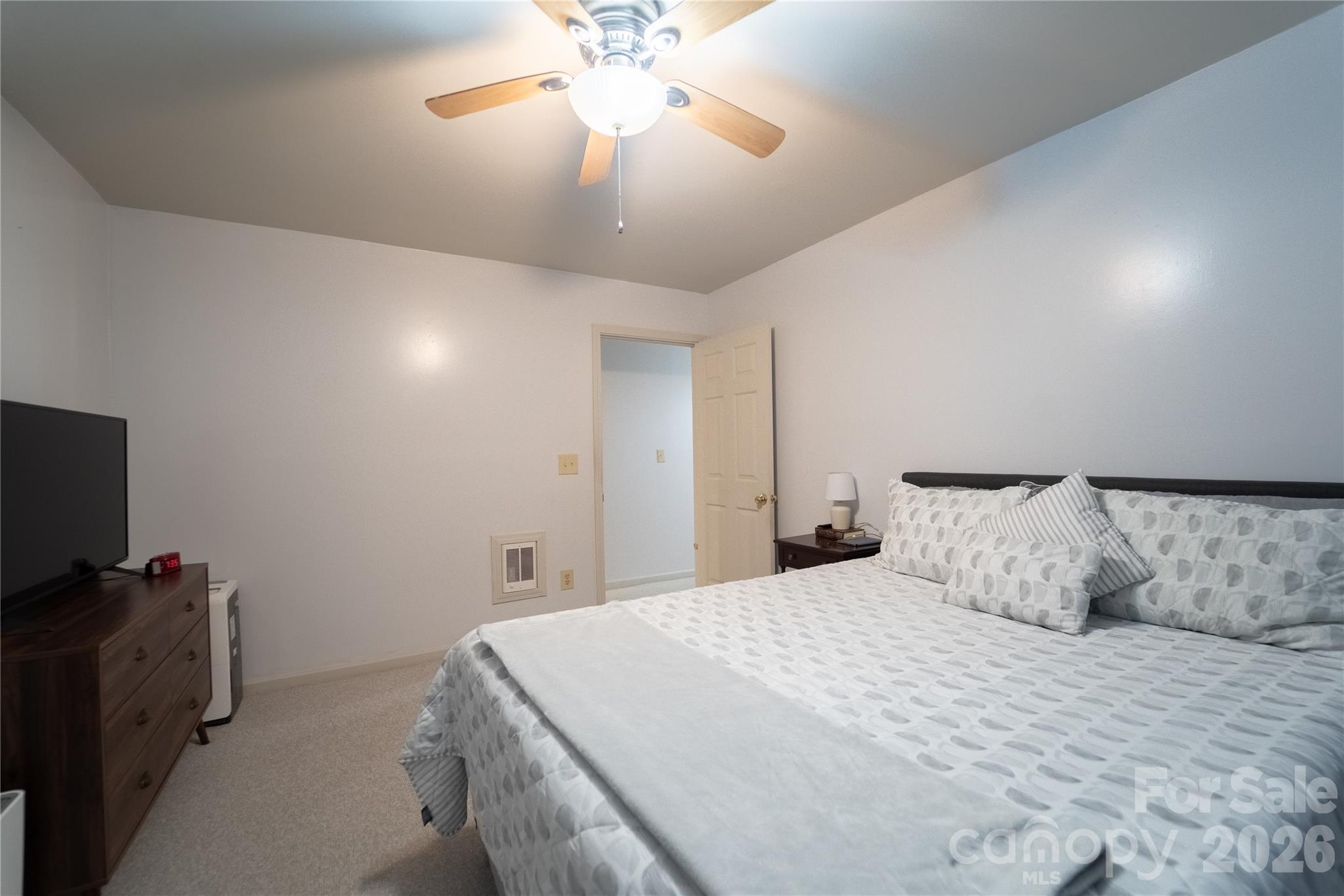 242 Whitewater Road Property Photo 9
