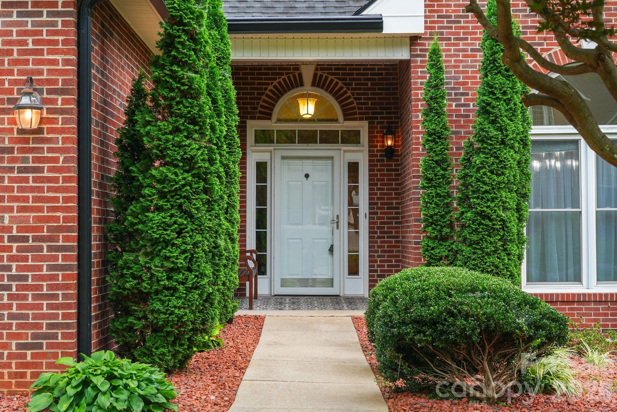 11 Greenway Drive Property Photo 6