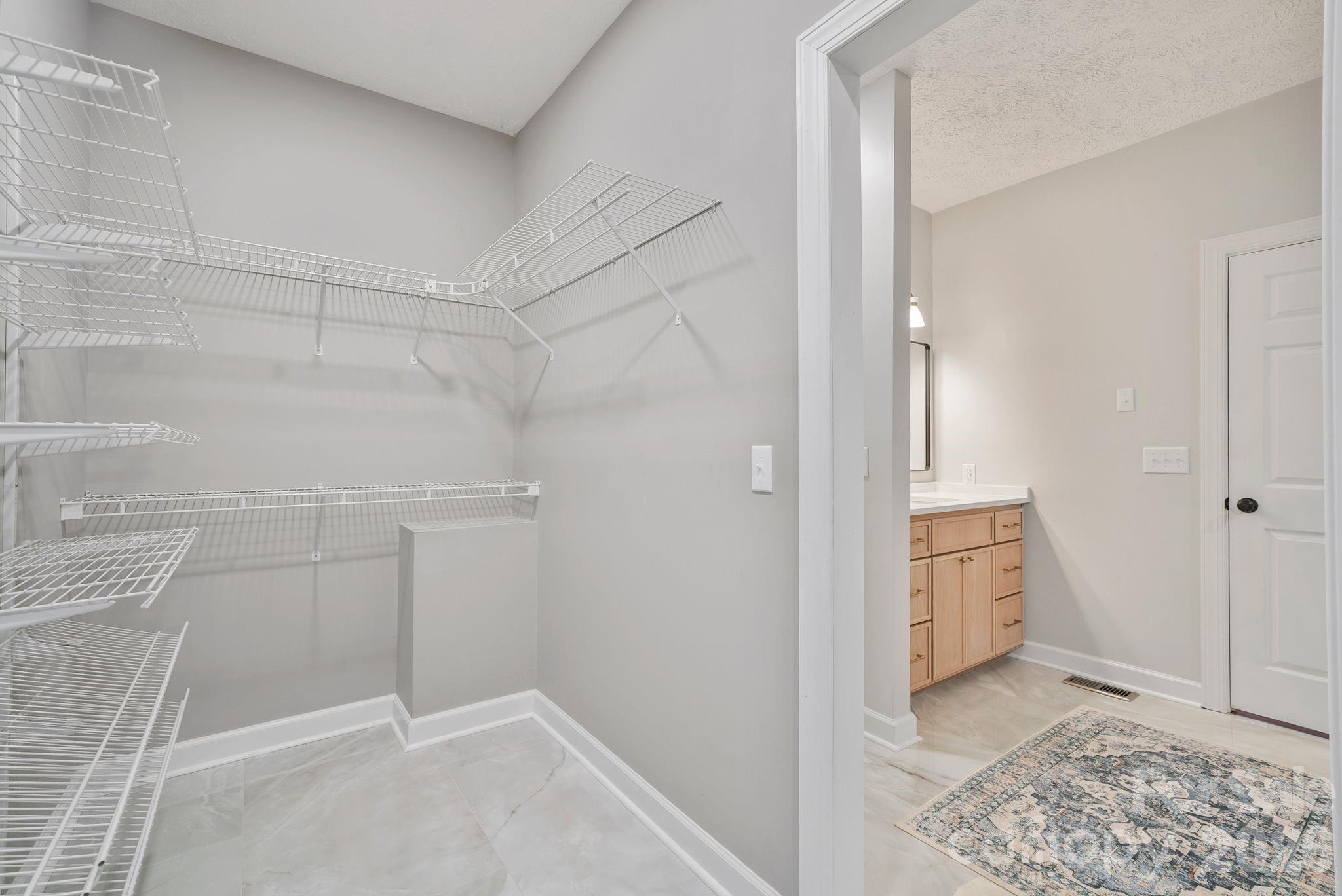 11 Greenway Drive Property Photo 18