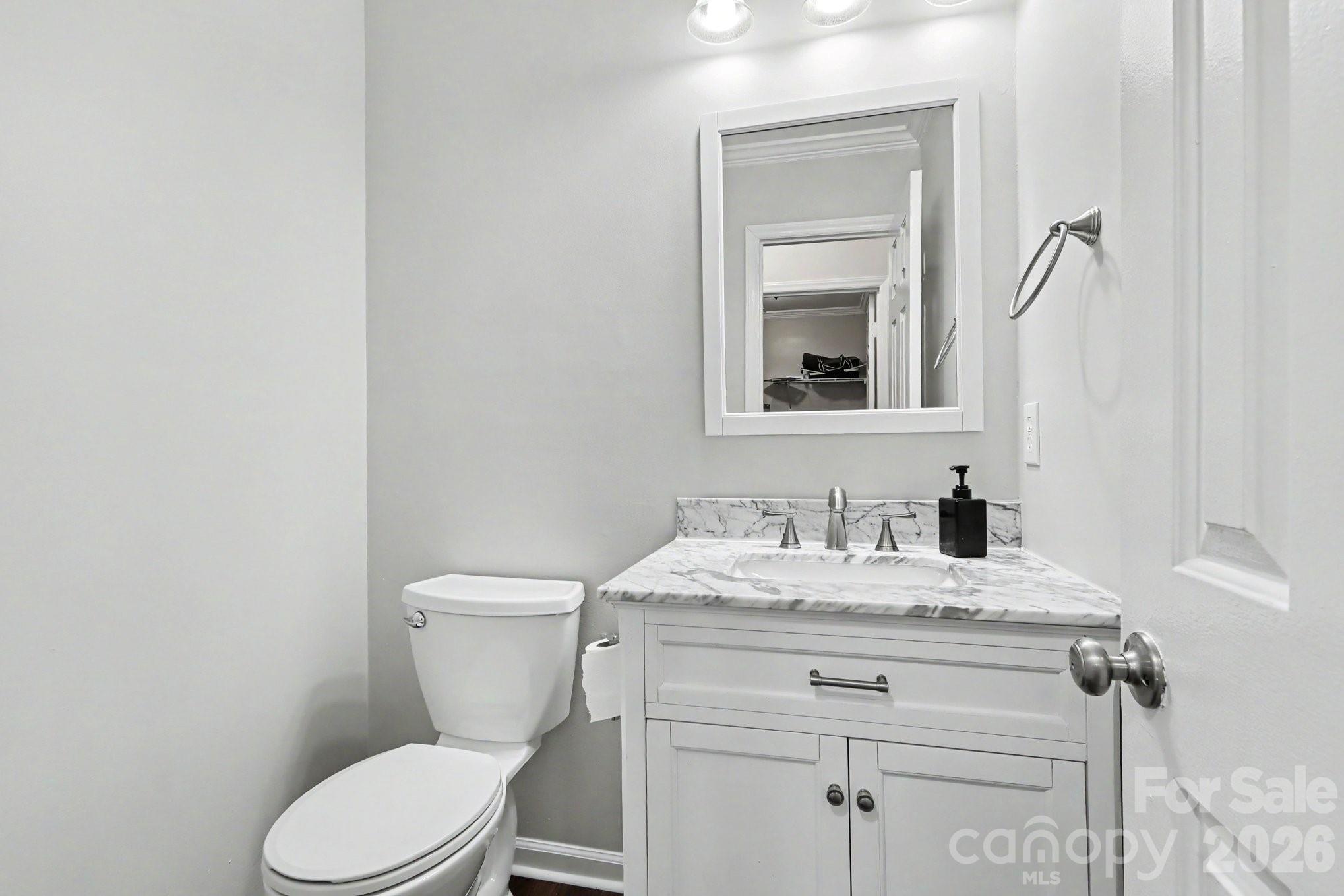 2132 Killarney Place Property Photo 12