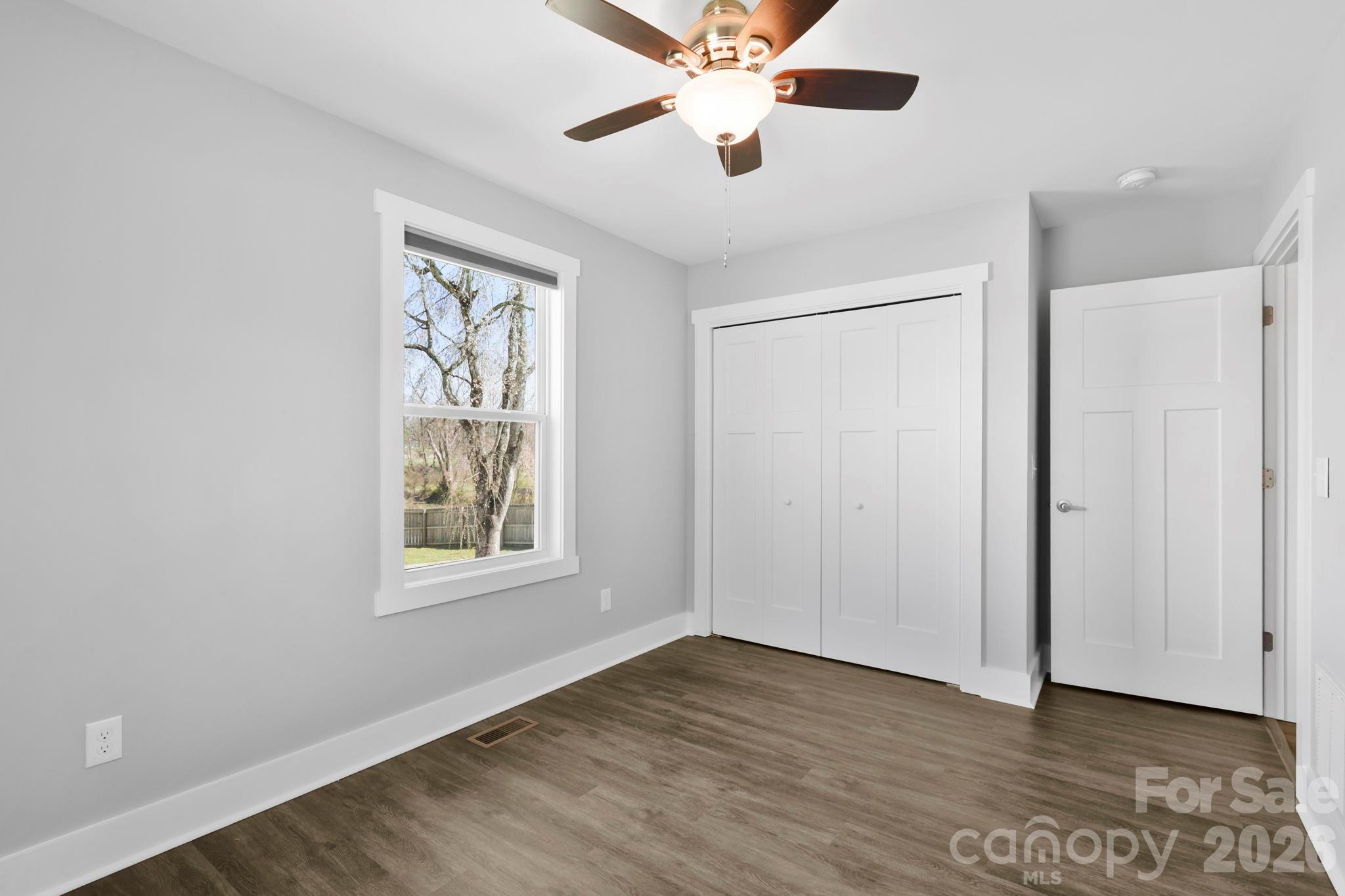 1844 Willow Road Property Photo 18