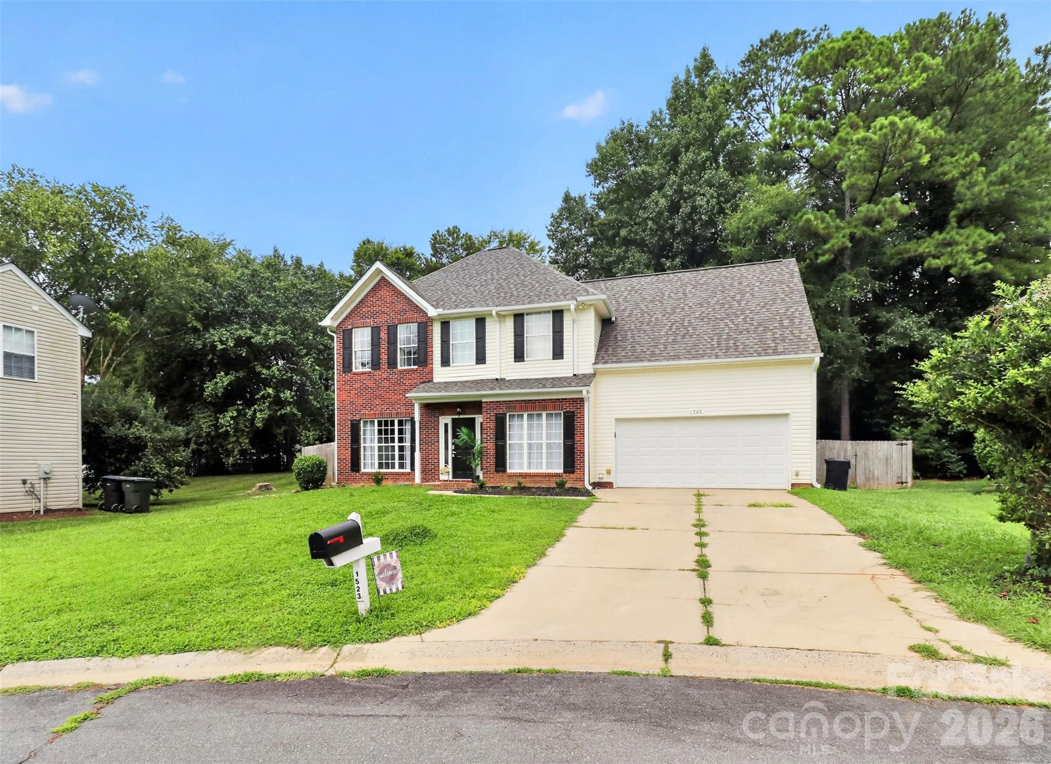 1523 Merrie Meadow Court Property Photo 2