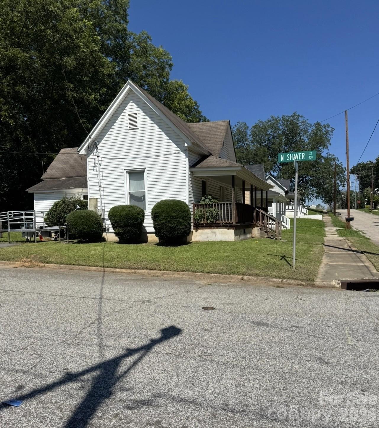 429 E Cemetery Street Property Photo 3