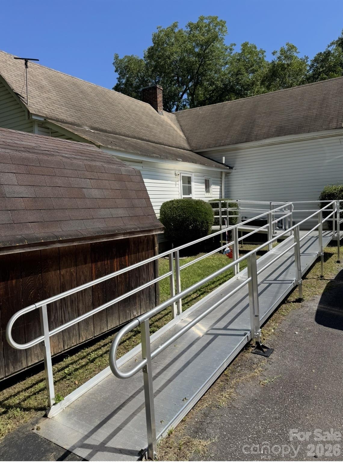 429 E Cemetery Street Property Photo 14