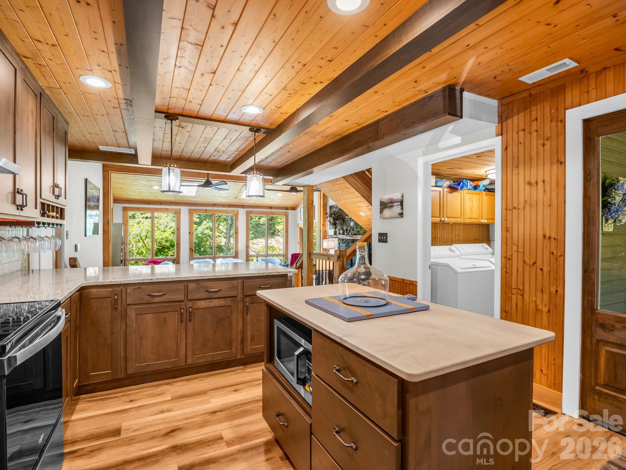 429 Mountains Boulevard C-103 Property Photo 12