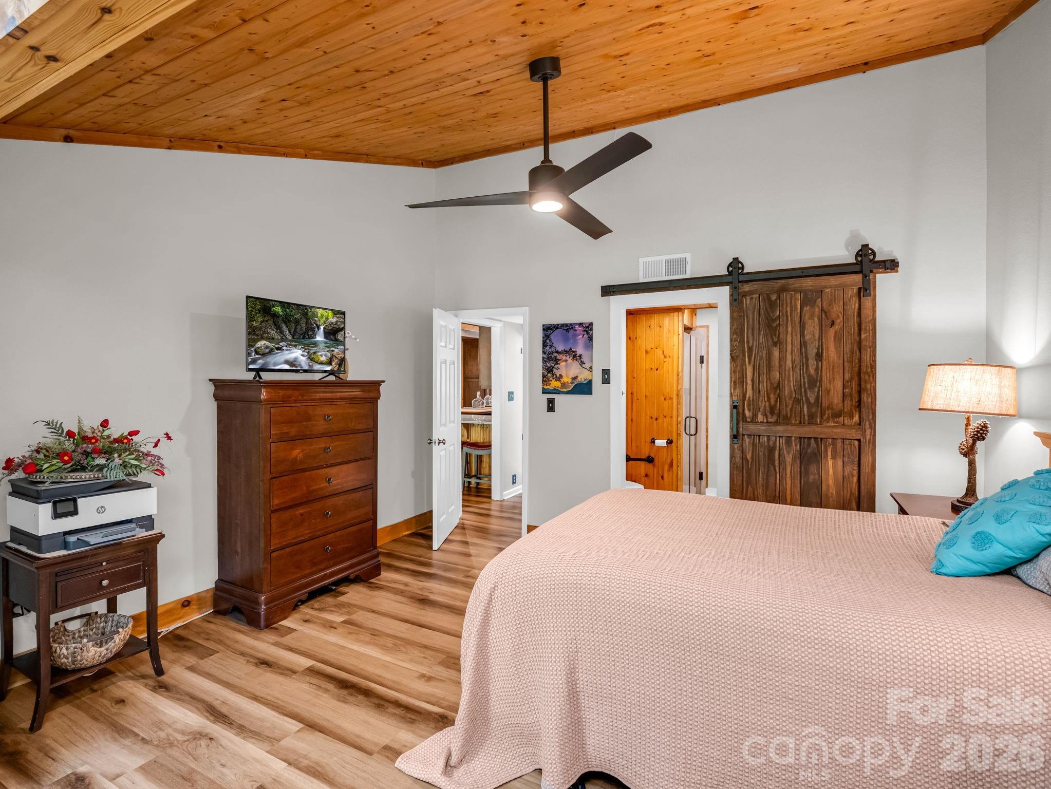 429 Mountains Boulevard C-103 Property Photo 24