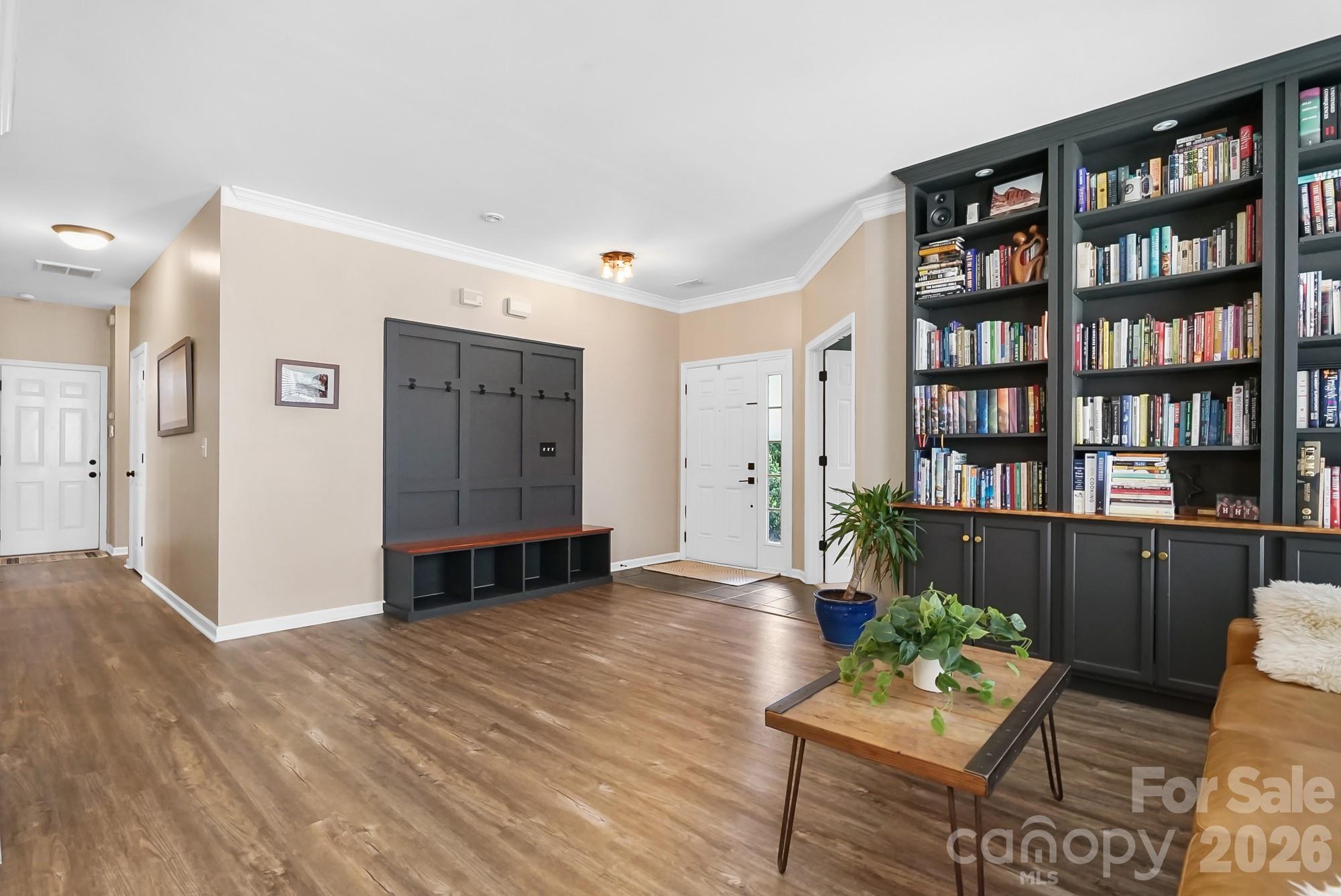 7213 Handon Lane Property Photo 3