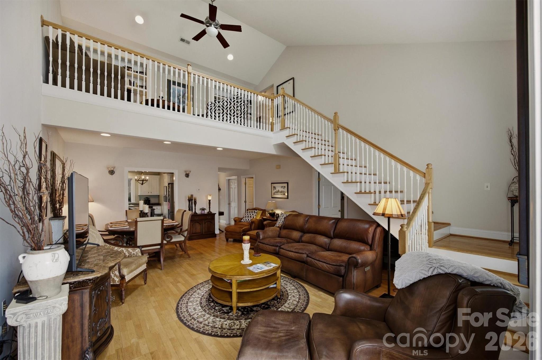 115 W Meeting Street Property Photo 5