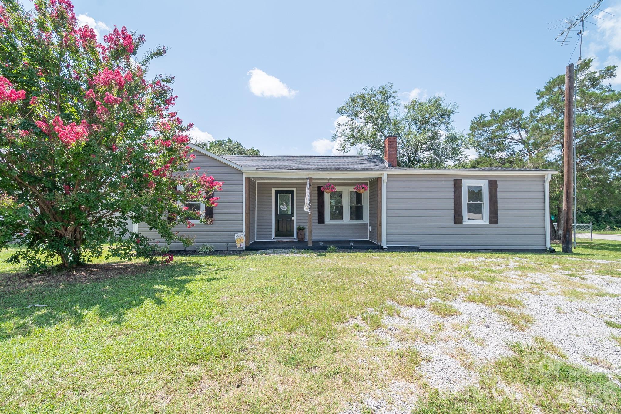 4228 Flat Creek Road Property Photo 1