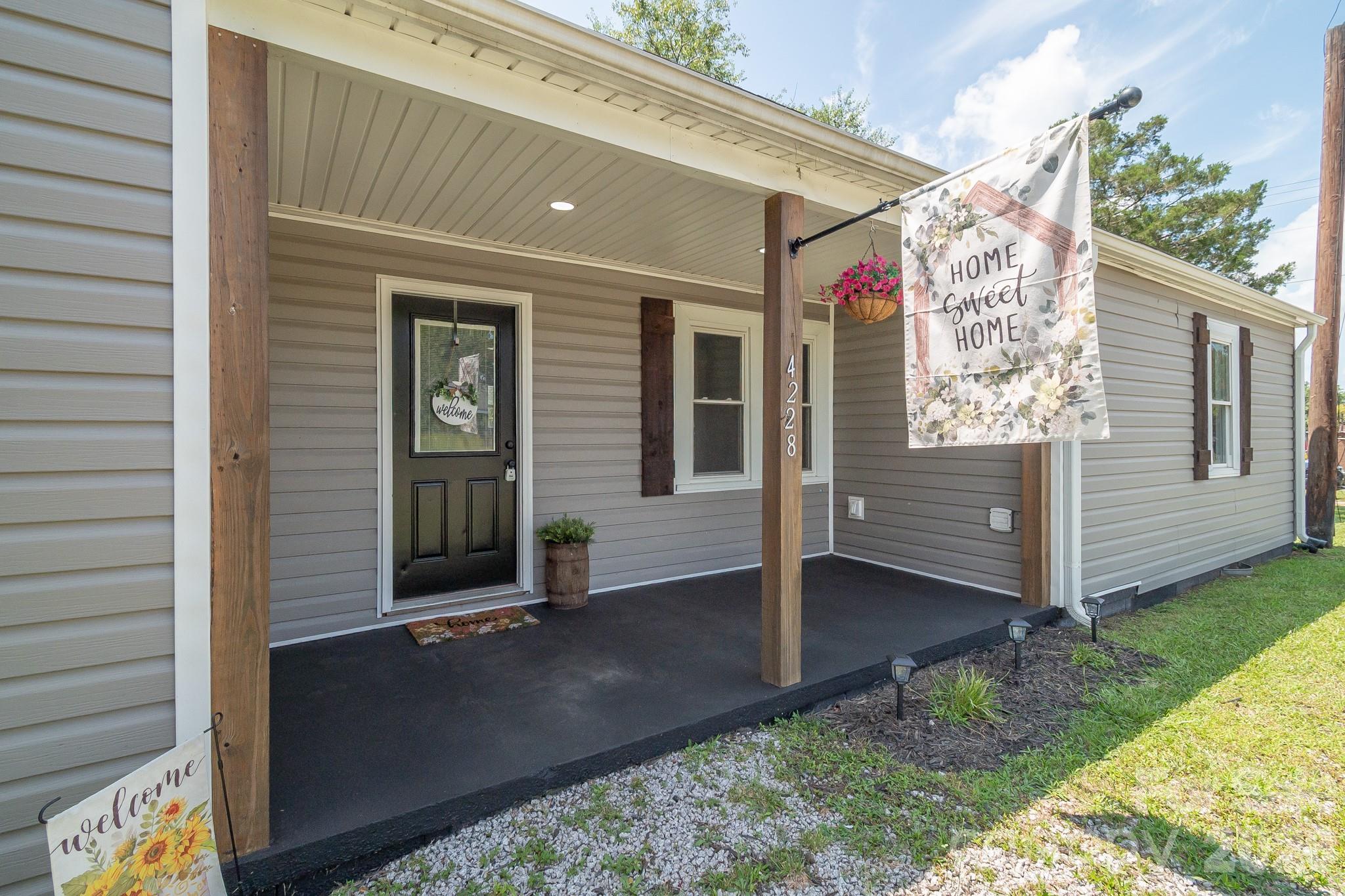 4228 Flat Creek Road Property Photo 4