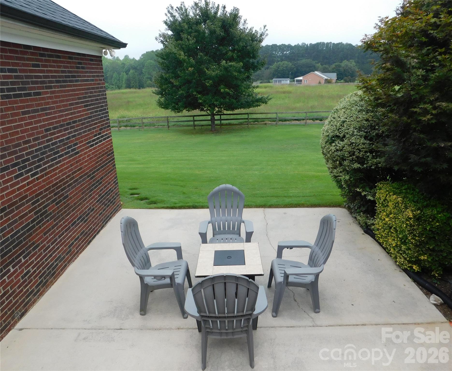 2502 Burton Estates Lane Property Photo 20