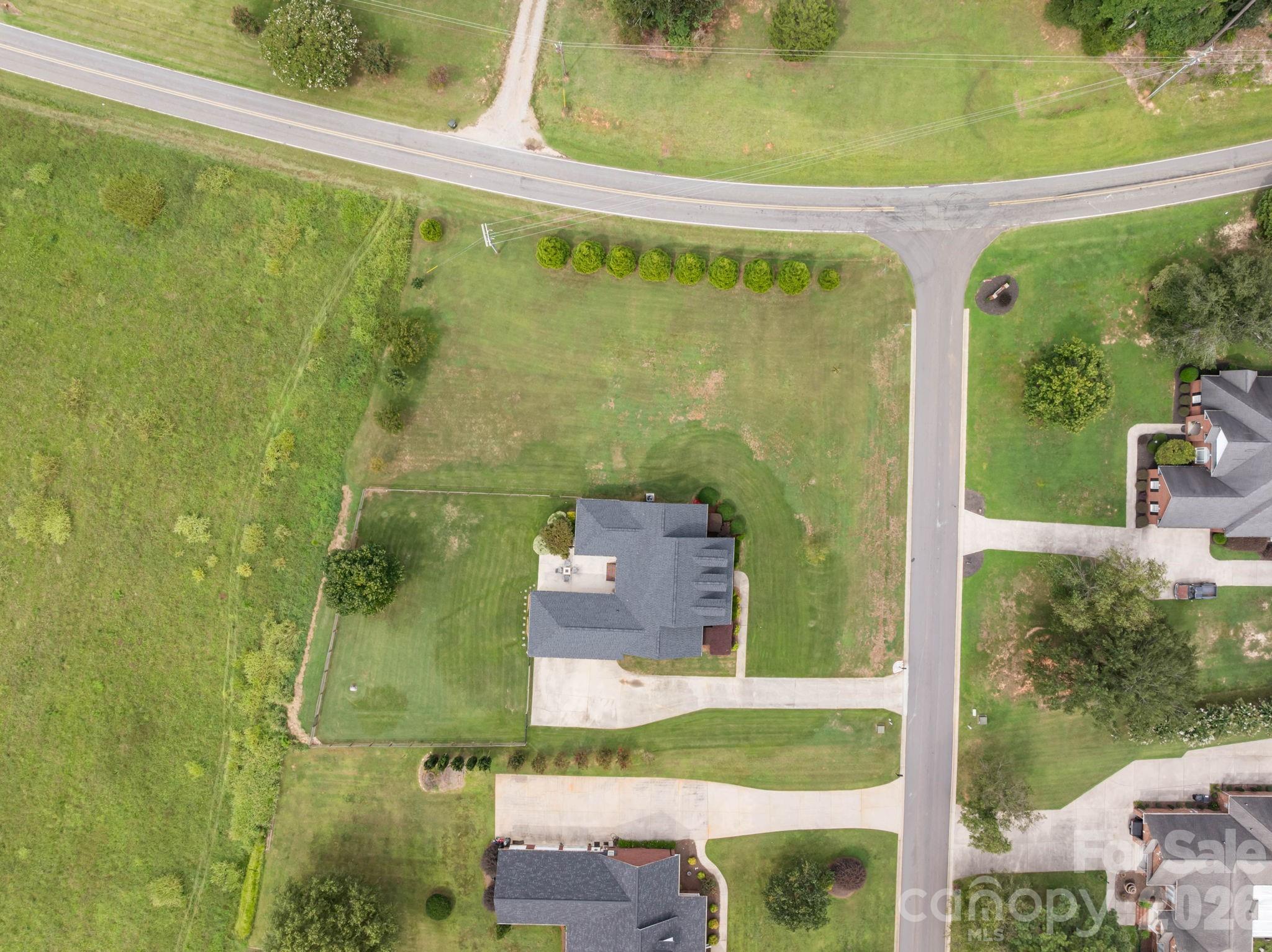 2502 Burton Estates Lane Property Photo 22