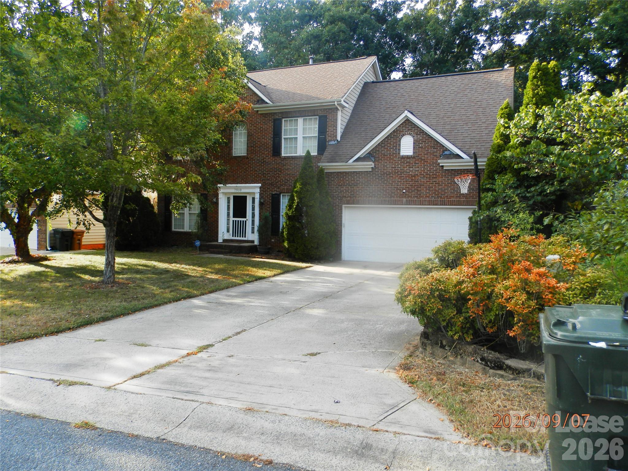 7910 Kingston Drive Property Photo 1