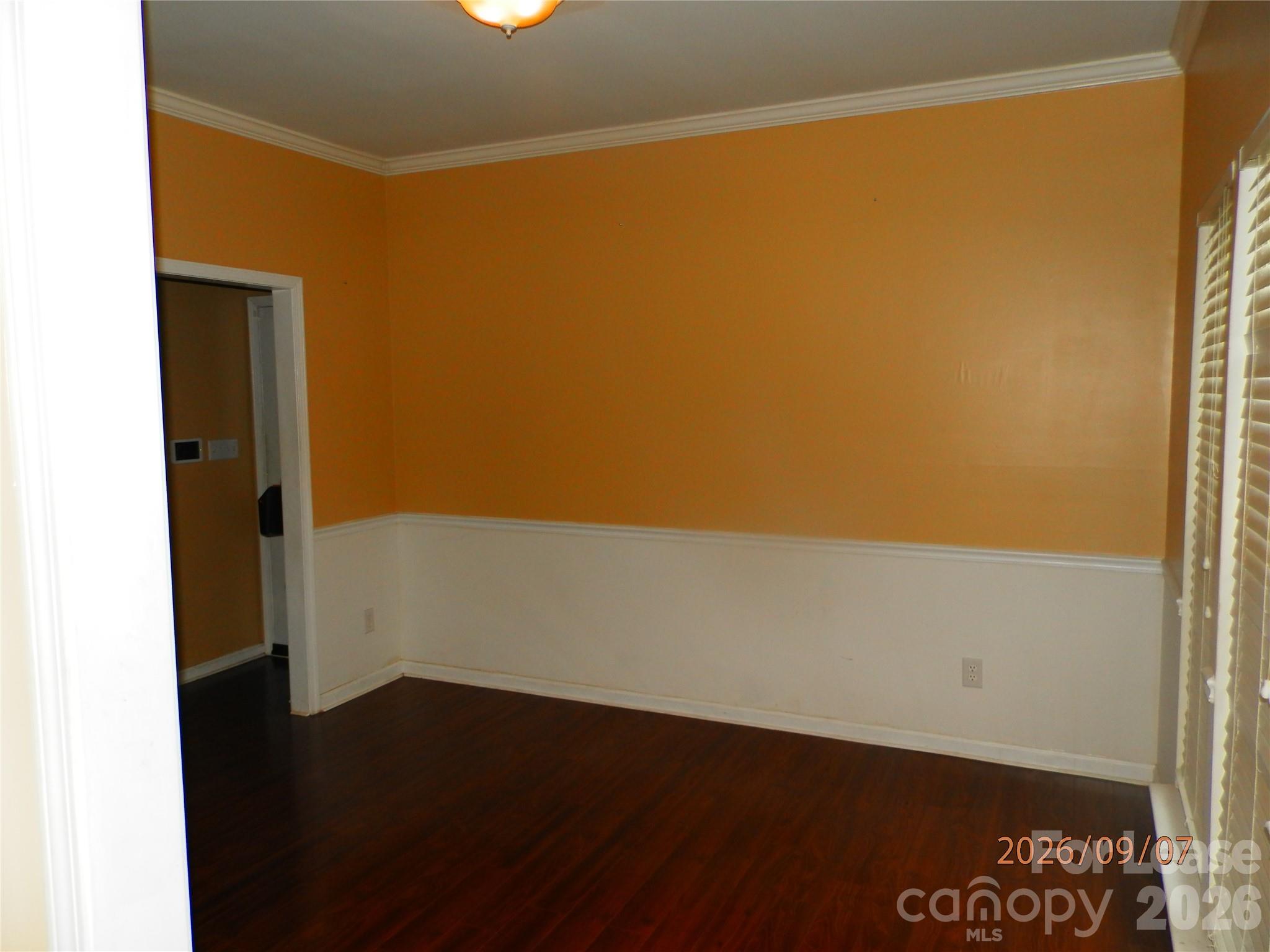 7910 Kingston Drive Property Photo 3