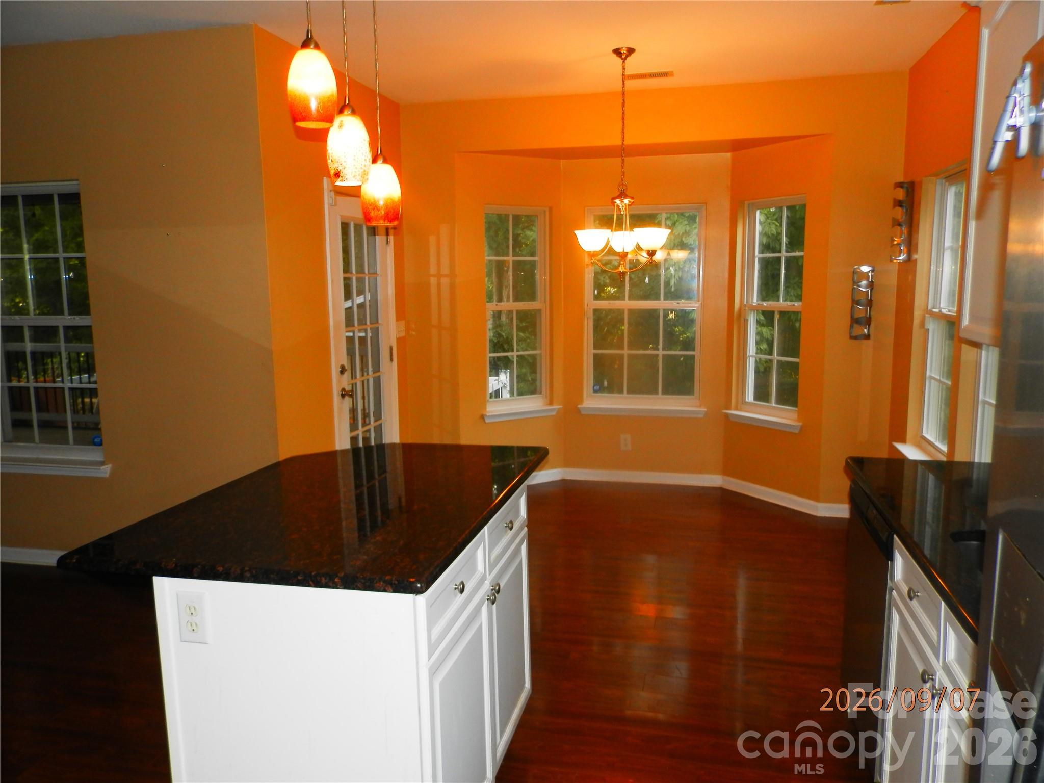 7910 Kingston Drive Property Photo 4