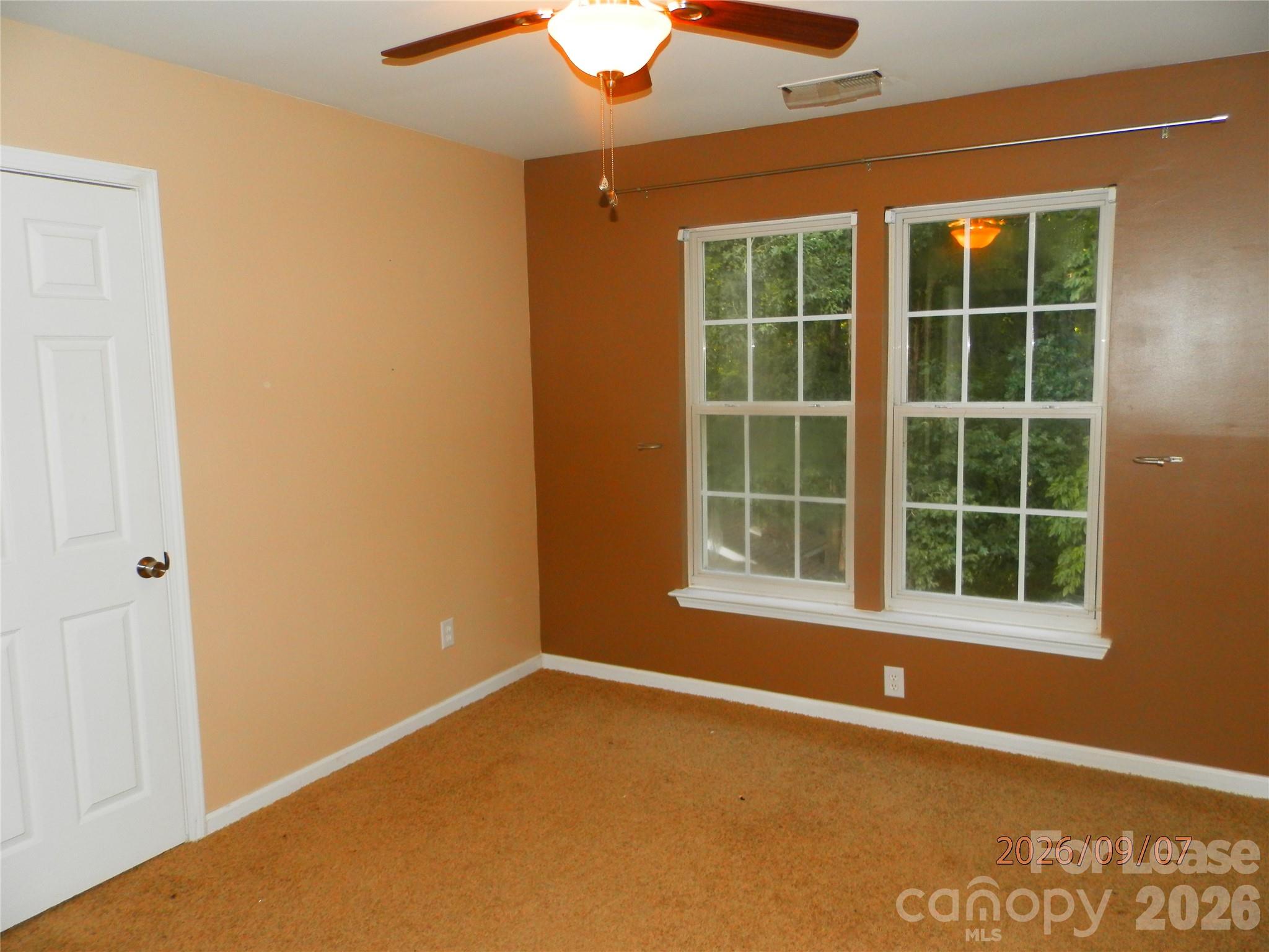 7910 Kingston Drive Property Photo 6