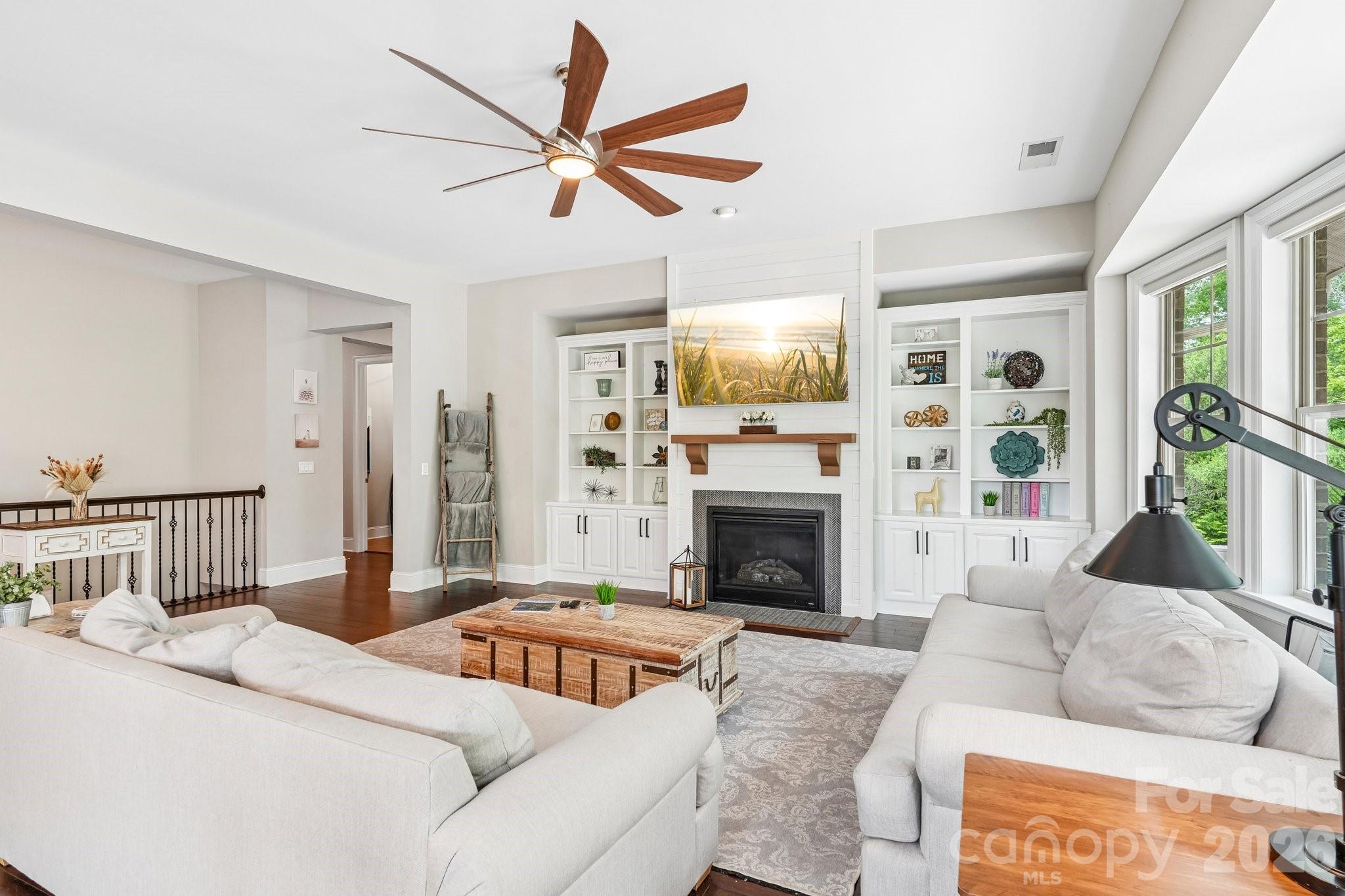 16521 Governors Club Court Property Photo 8