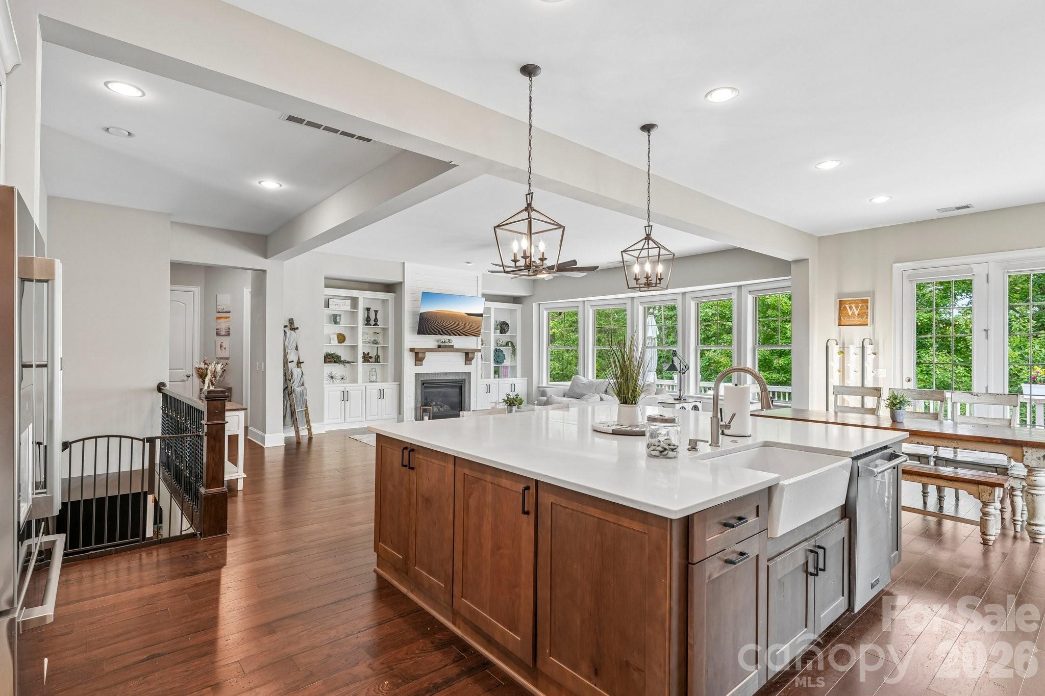 16521 Governors Club Court Property Photo 12