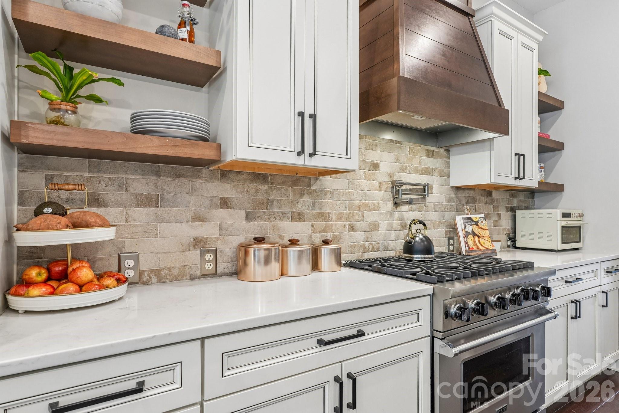 16521 Governors Club Court Property Photo 13