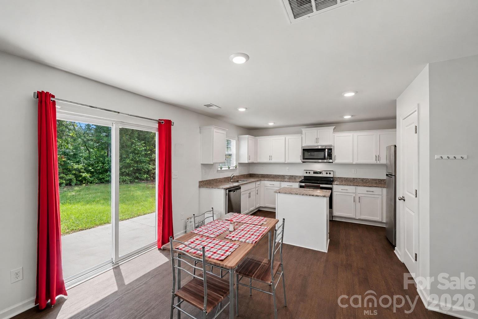 7217 Finnigan Road Property Photo 3