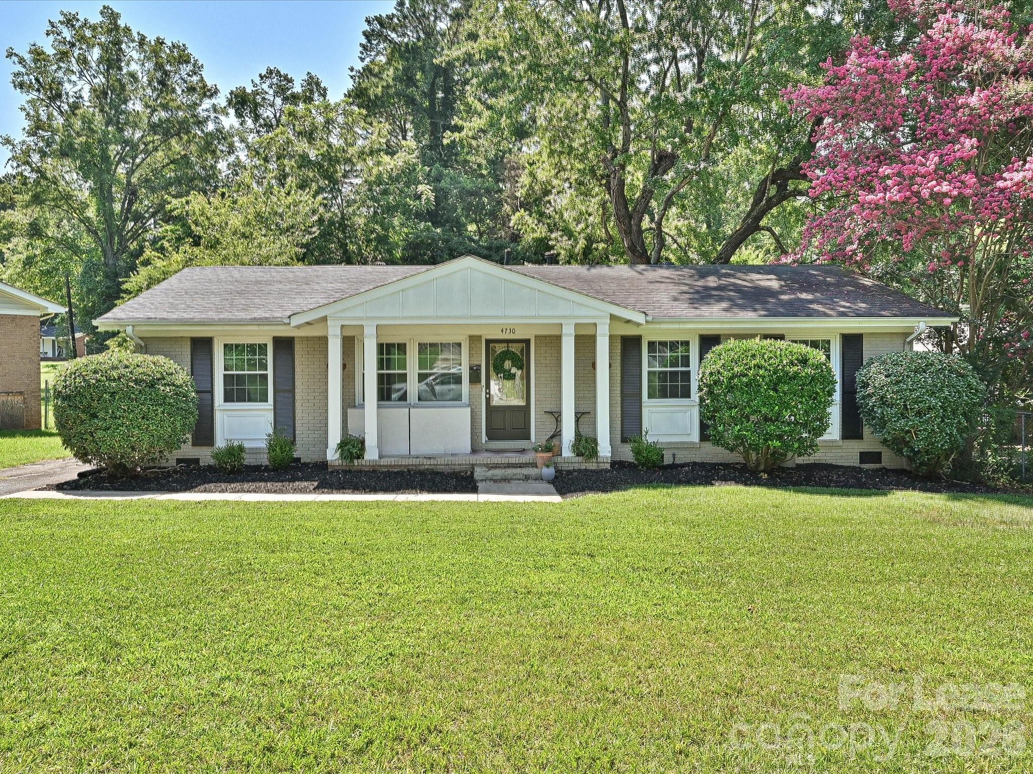 4730 Crestmont Drive Property Photo 2