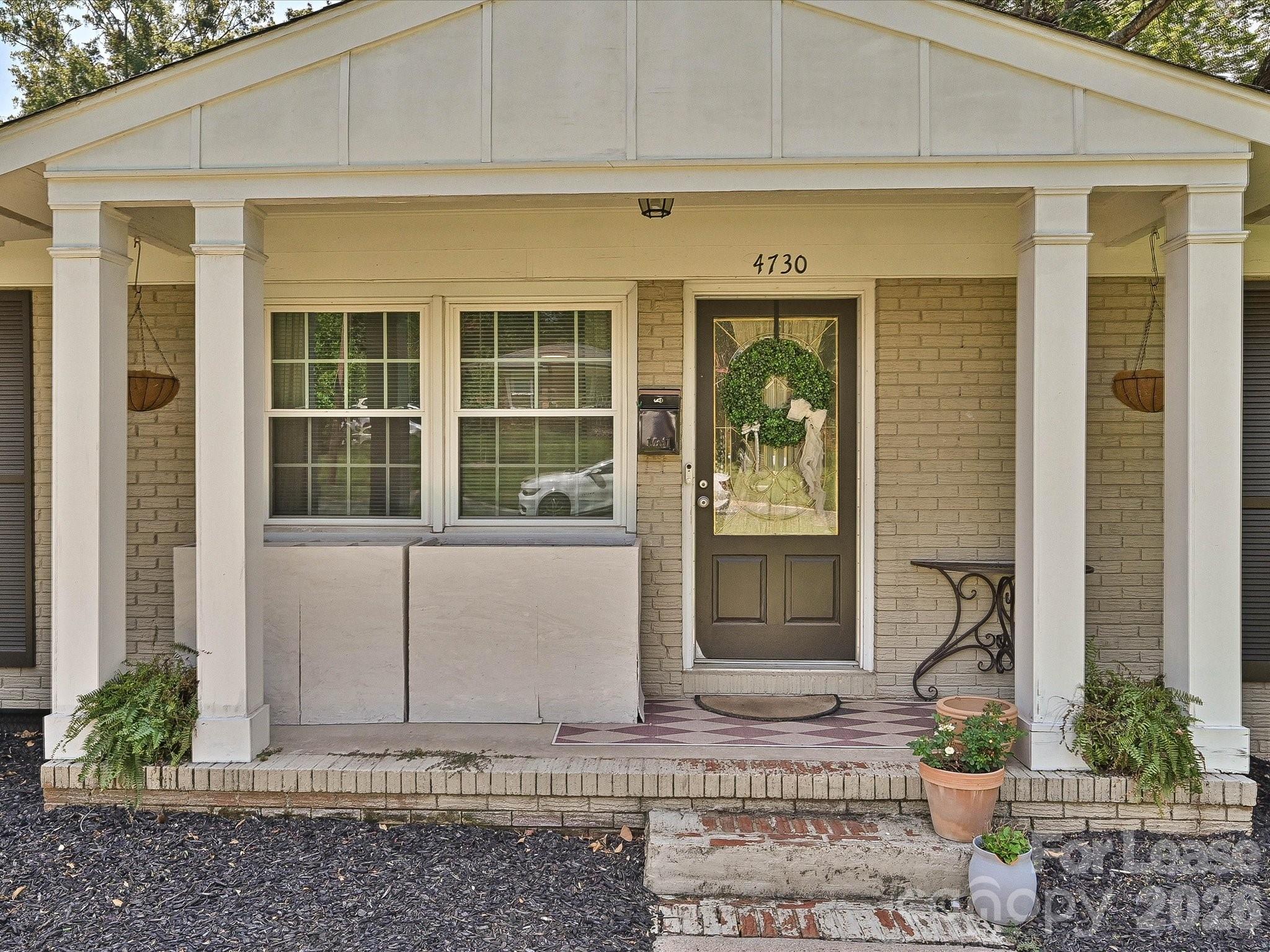 4730 Crestmont Drive Property Photo 4