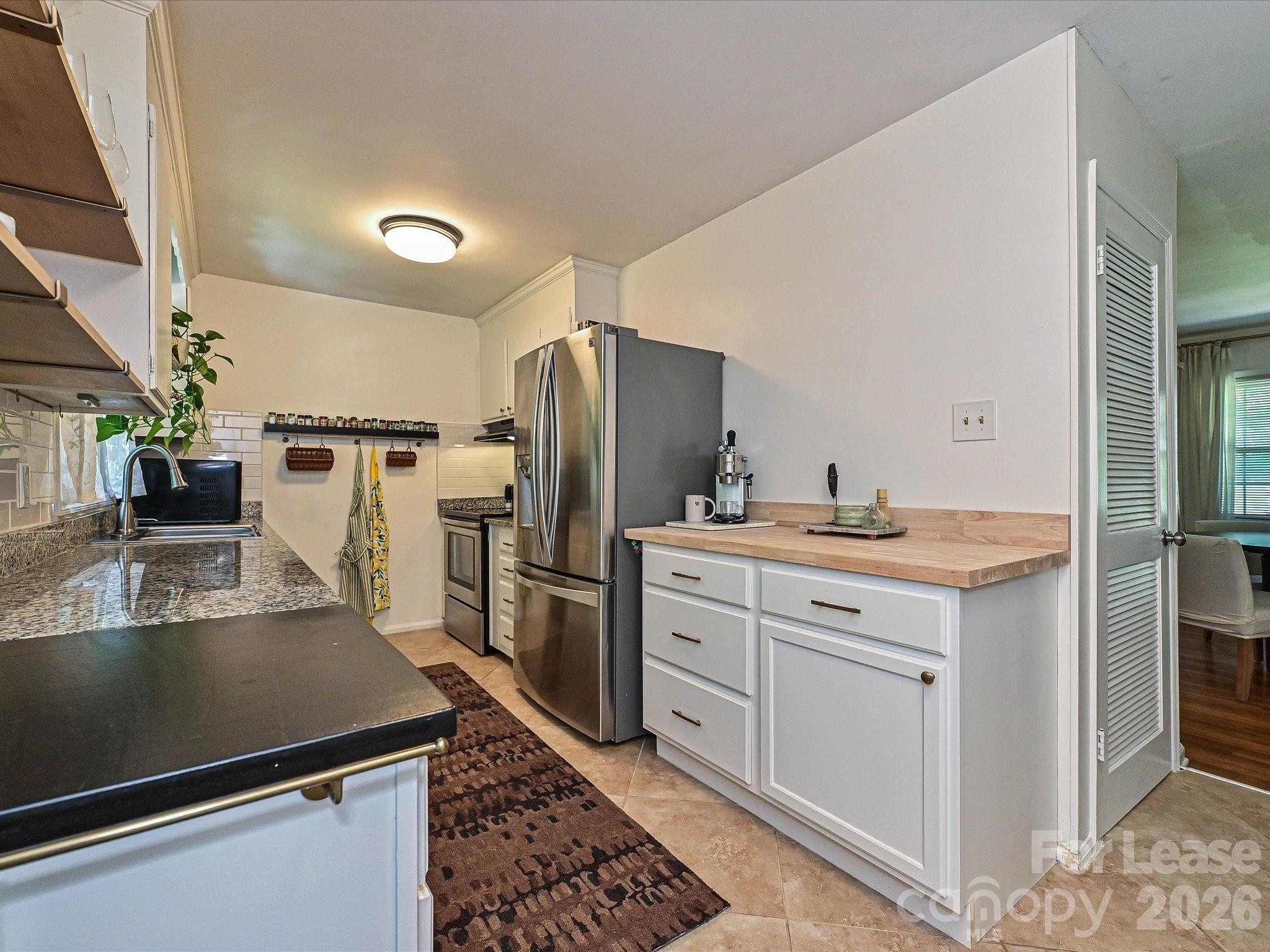 4730 Crestmont Drive Property Photo 17