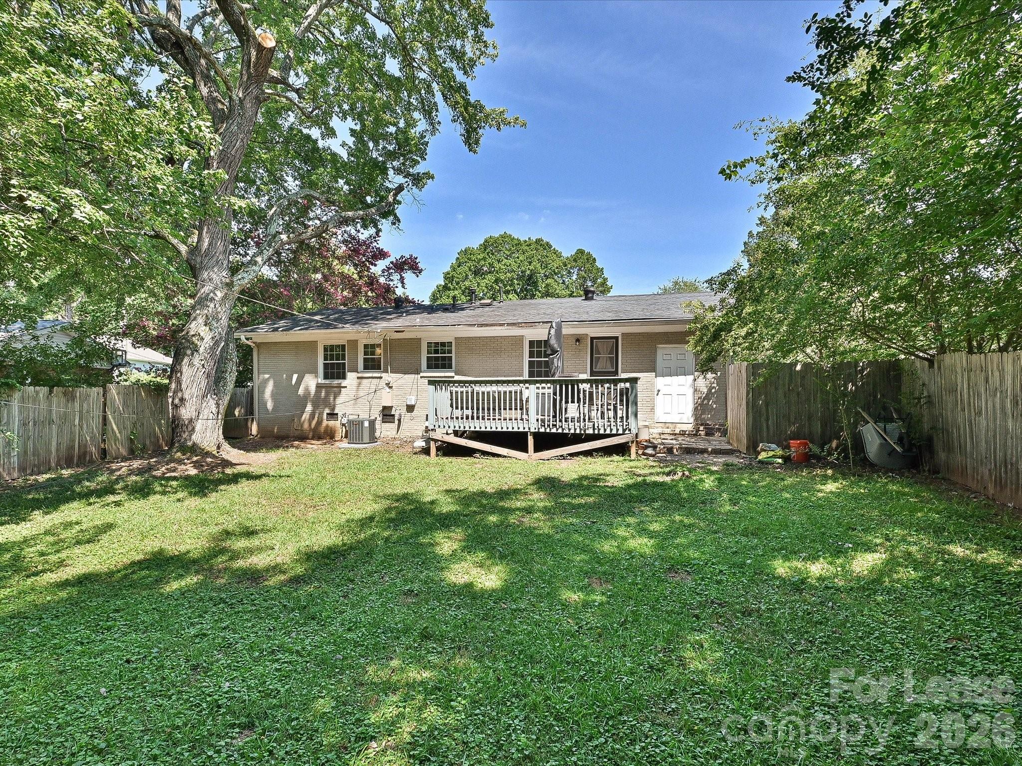 4730 Crestmont Drive Property Photo 27