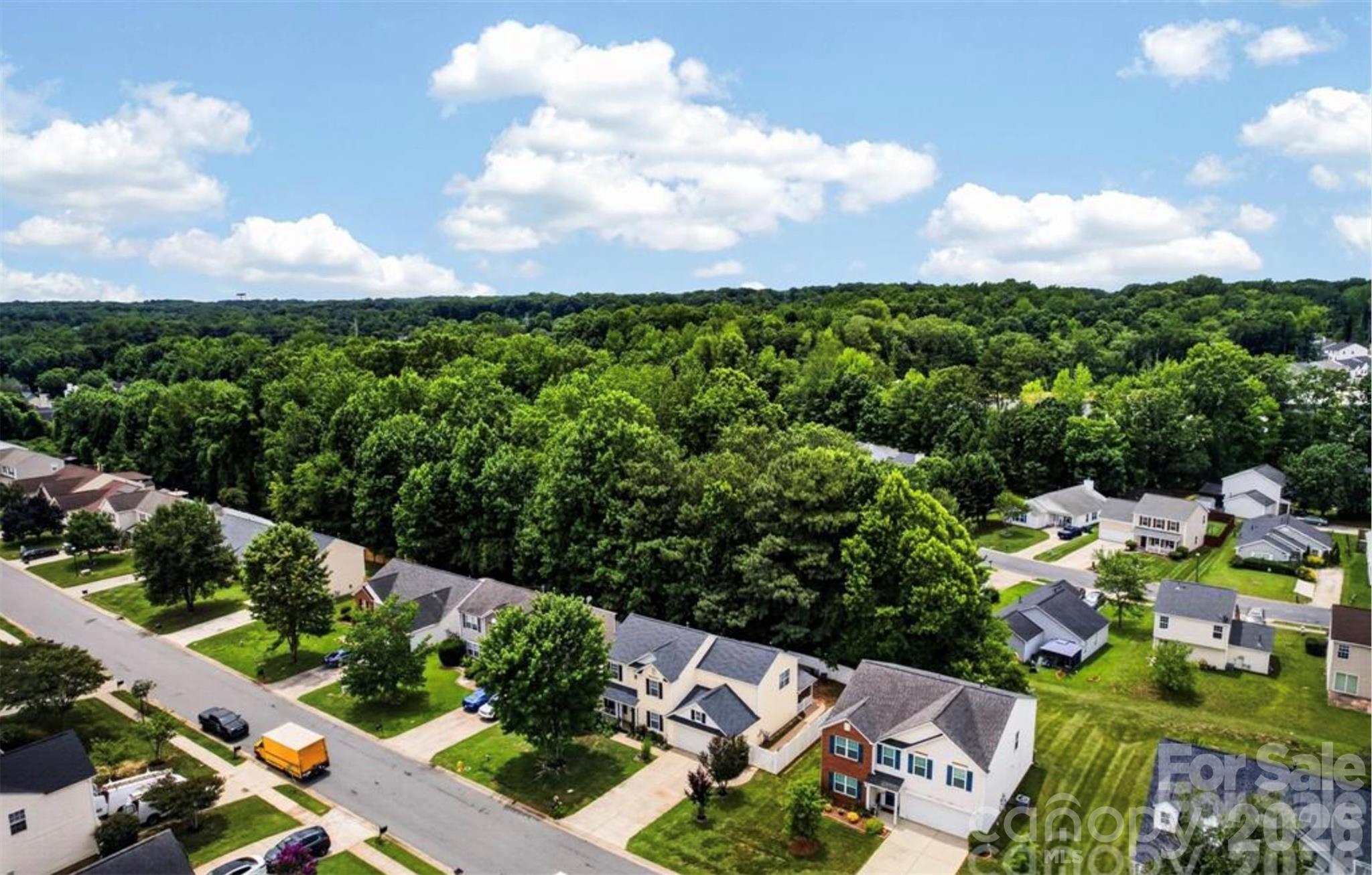 9833 Aventide Lane Property Photo 3