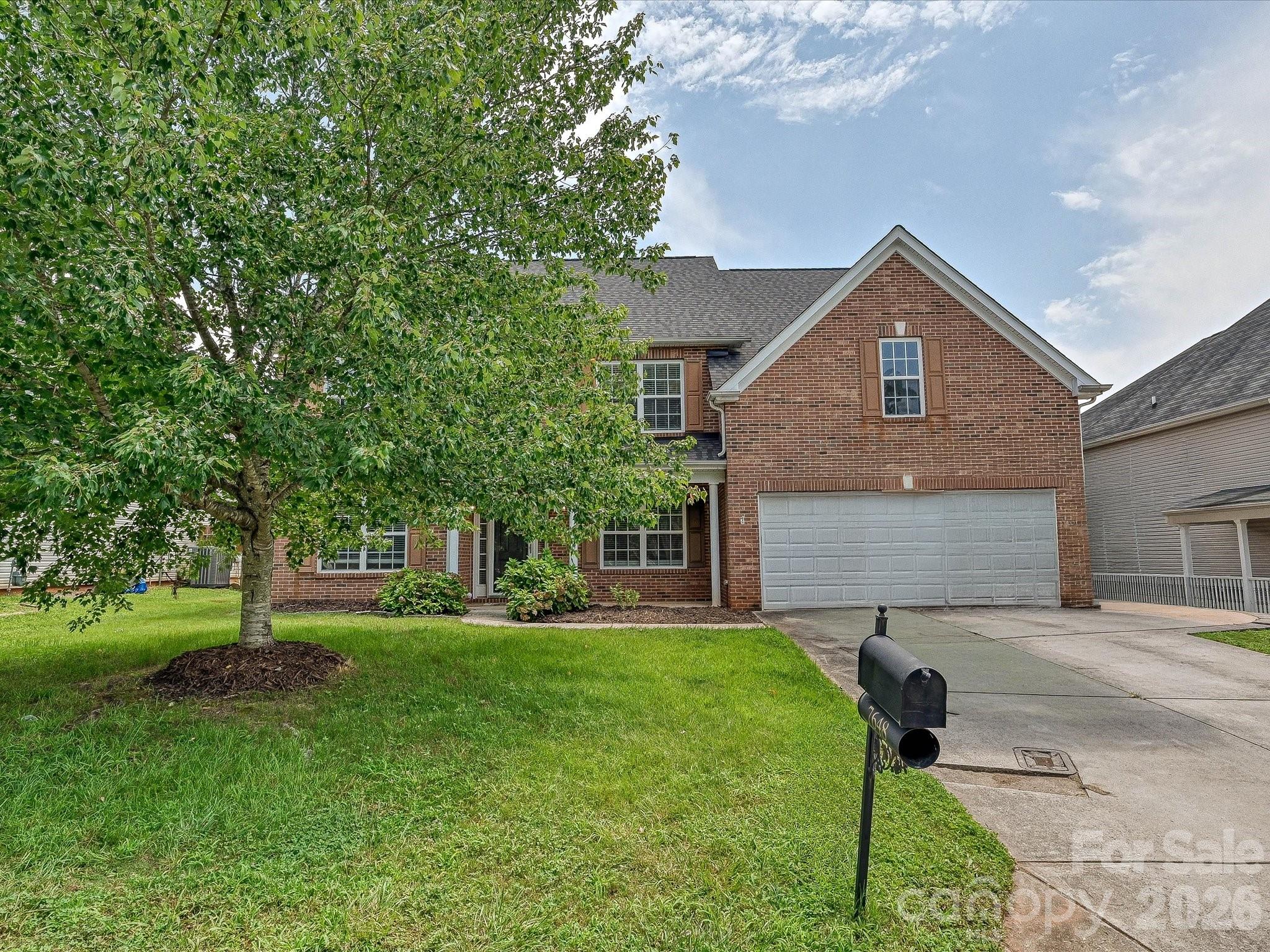 7648 Natalie Commons Drive Property Photo 4