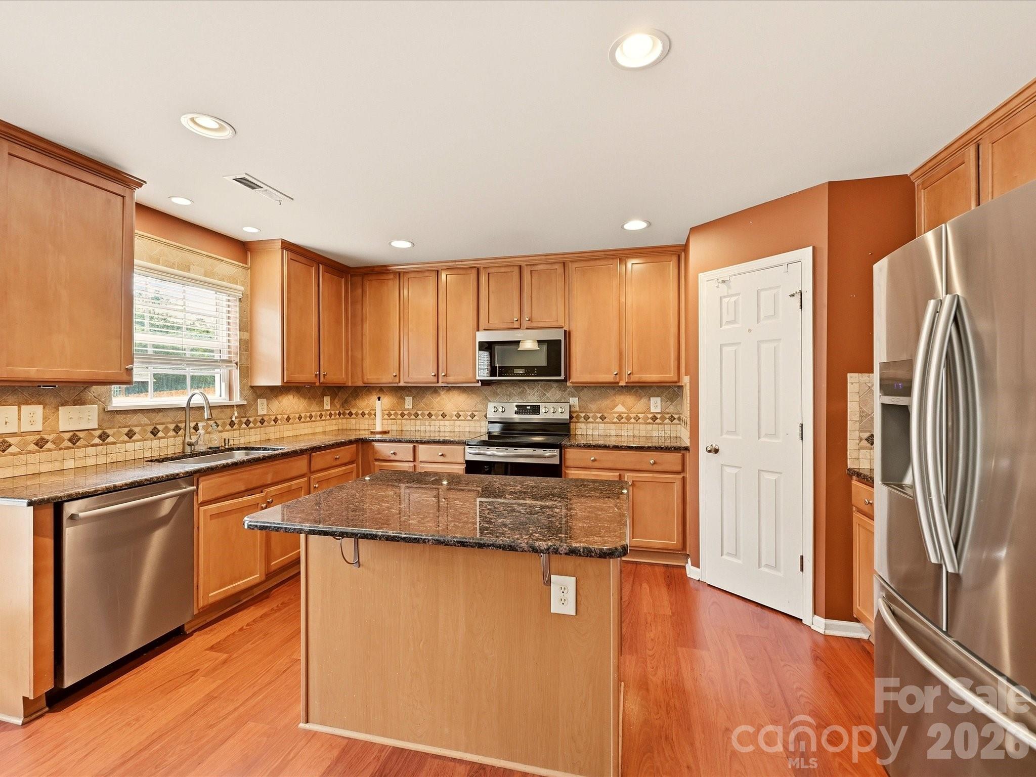 7648 Natalie Commons Drive Property Photo 14
