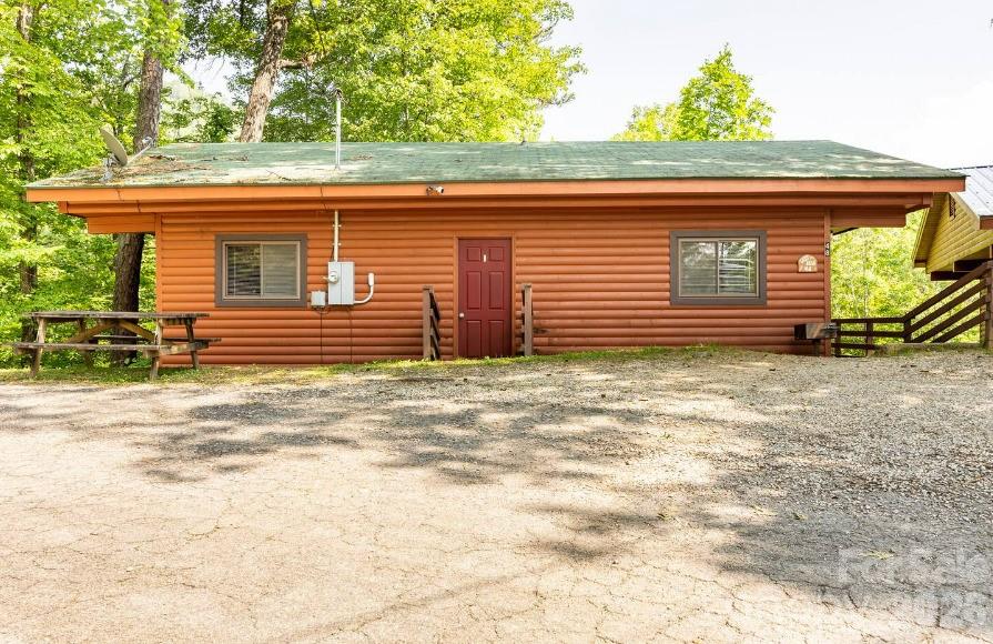 295 Blue Ridge Parkway Property Photo 2