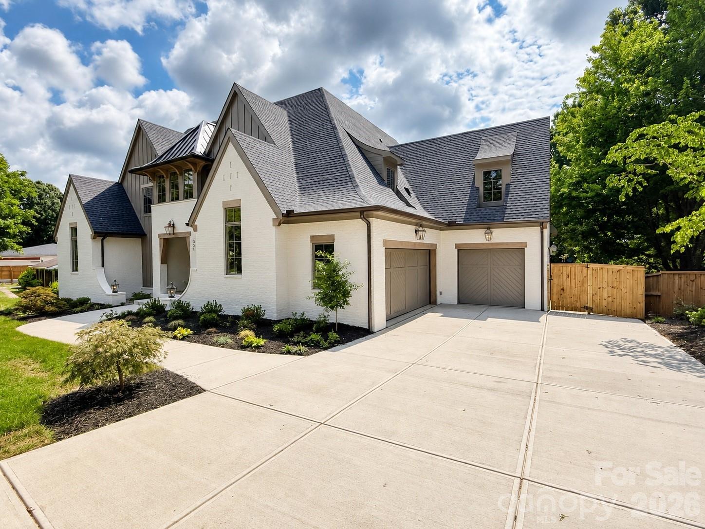 331 Wingrave Drive Property Photo 3