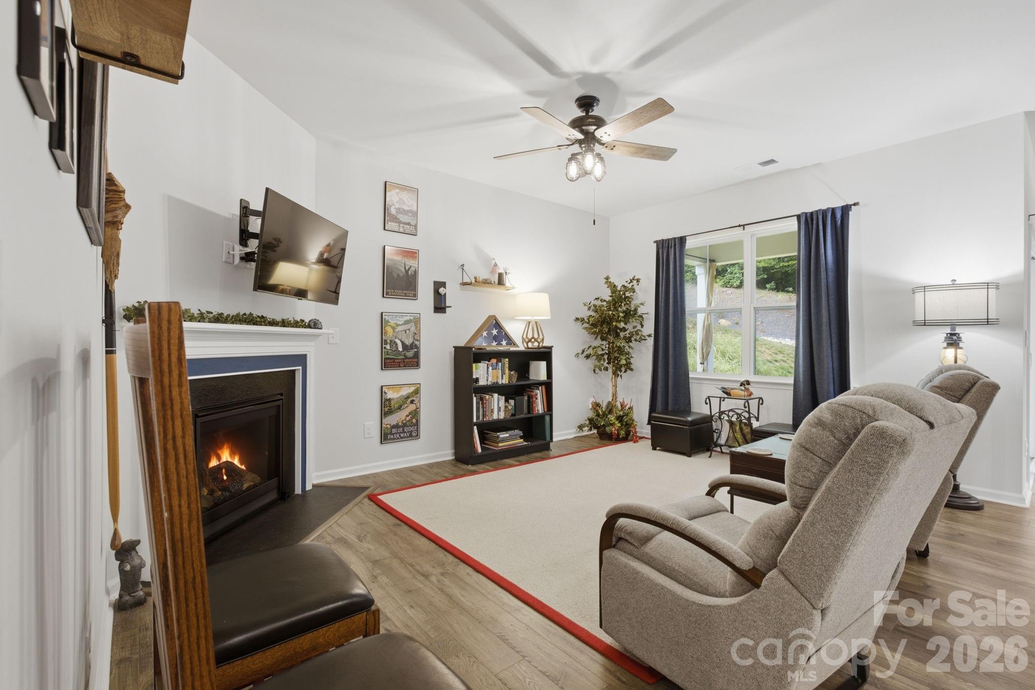 3938 Village Boulevard Property Photo 2