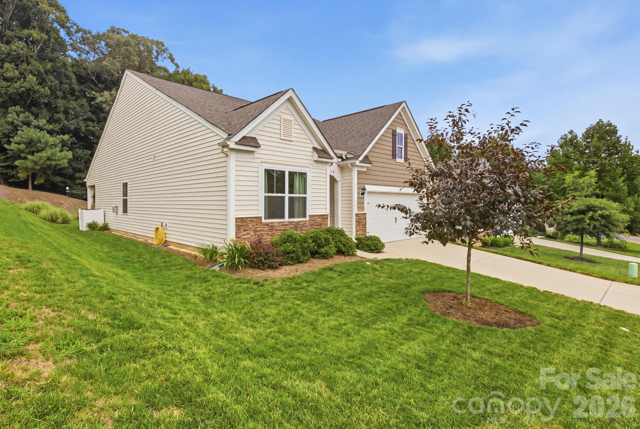 3938 Village Boulevard Property Photo 6