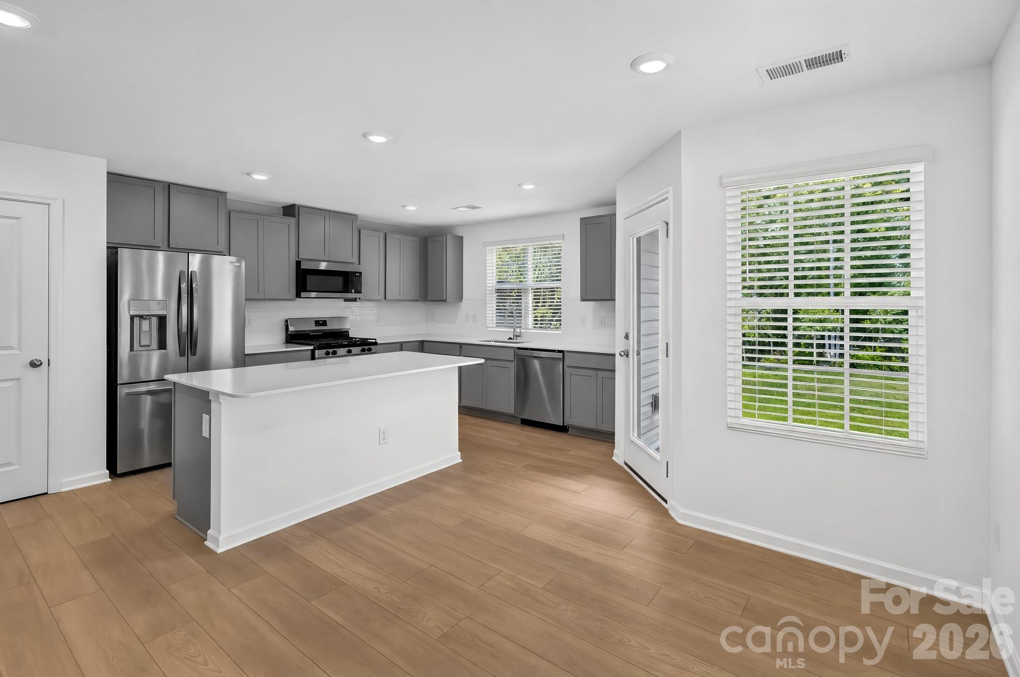 428 Sand Dunes Drive 87 Property Photo 11