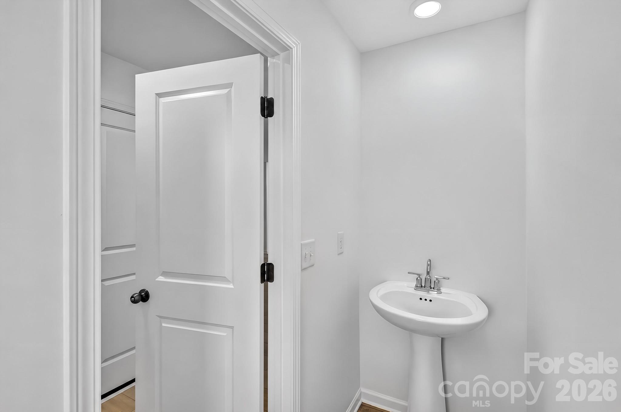 428 Sand Dunes Drive 87 Property Photo 16