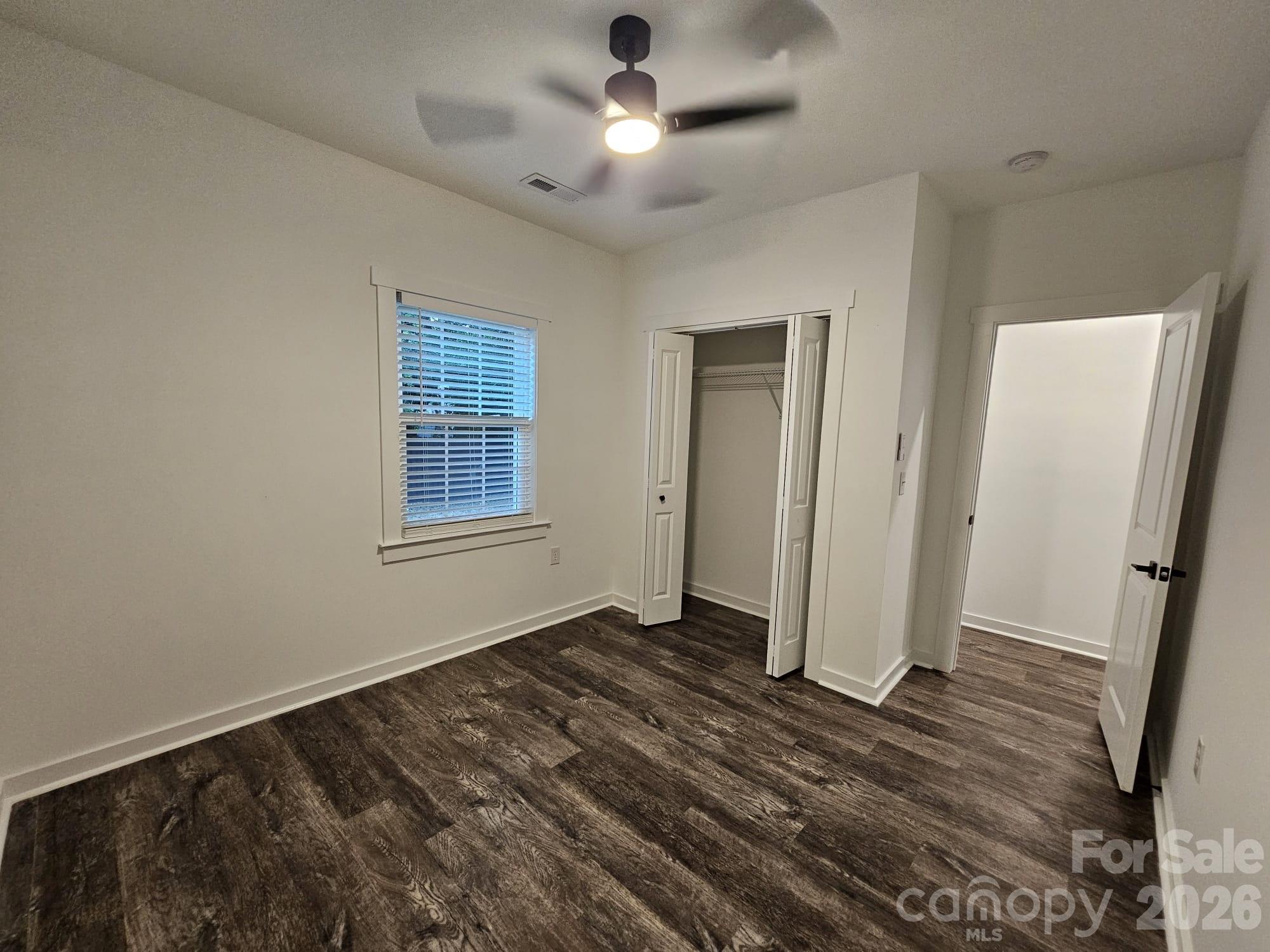 232 W 2nd Street Property Photo 8